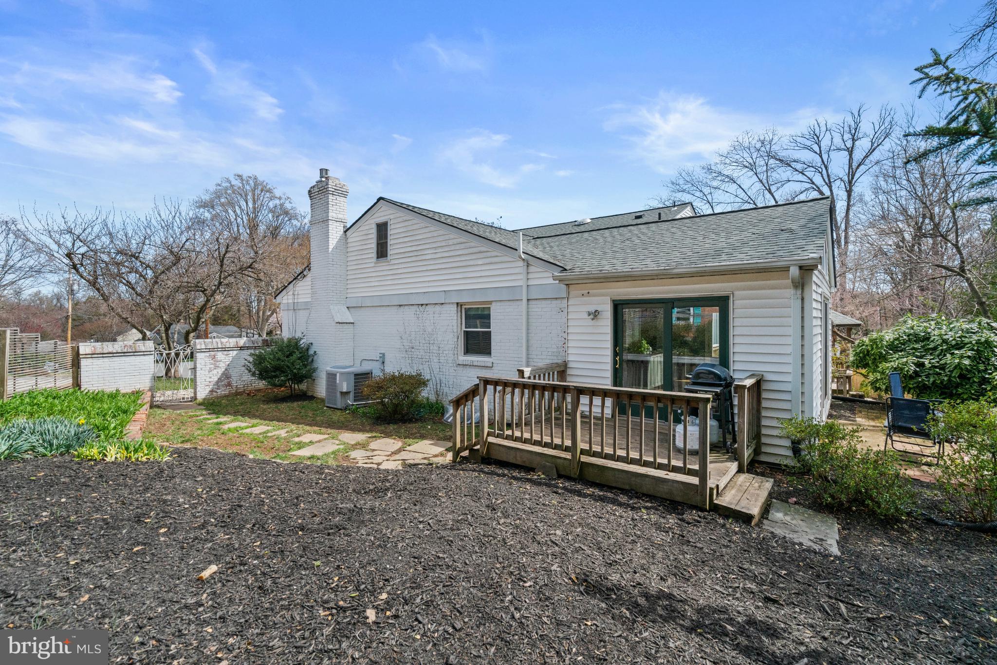 FALLS HILL - Residential