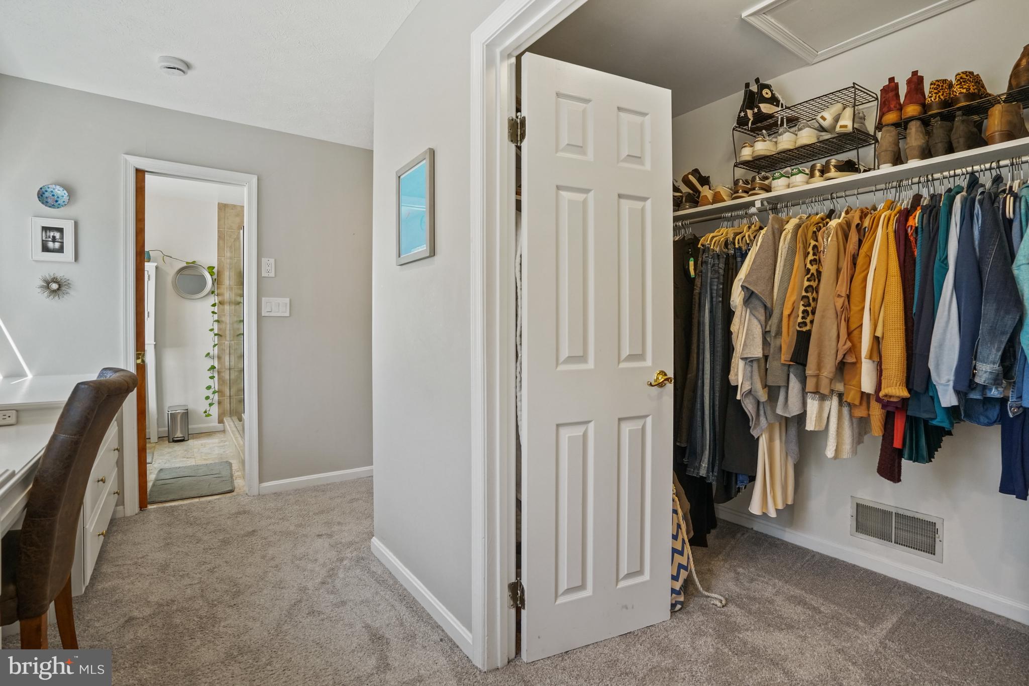 FALLS HILL - Residential