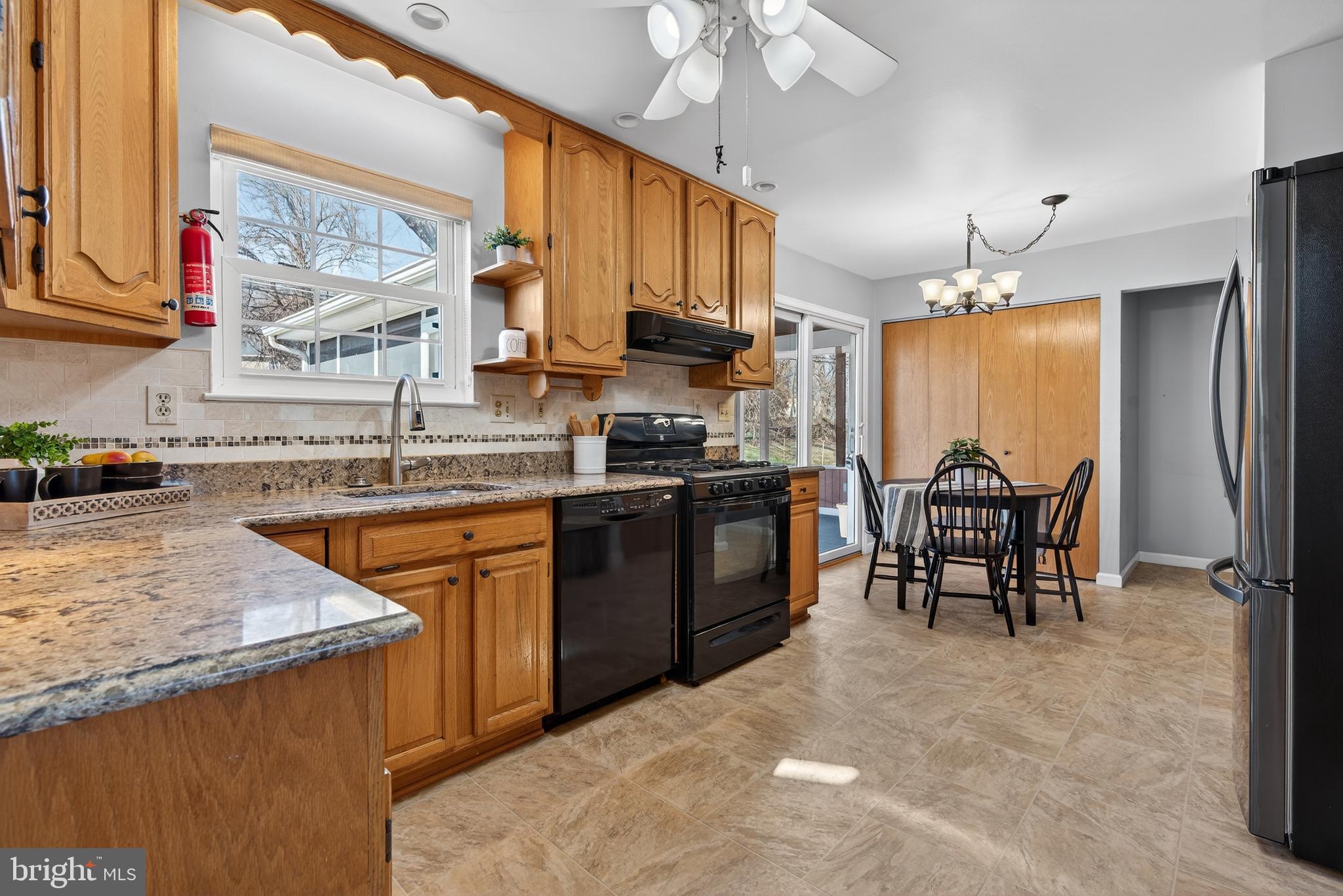 RIPPLING RIDGE - Residential