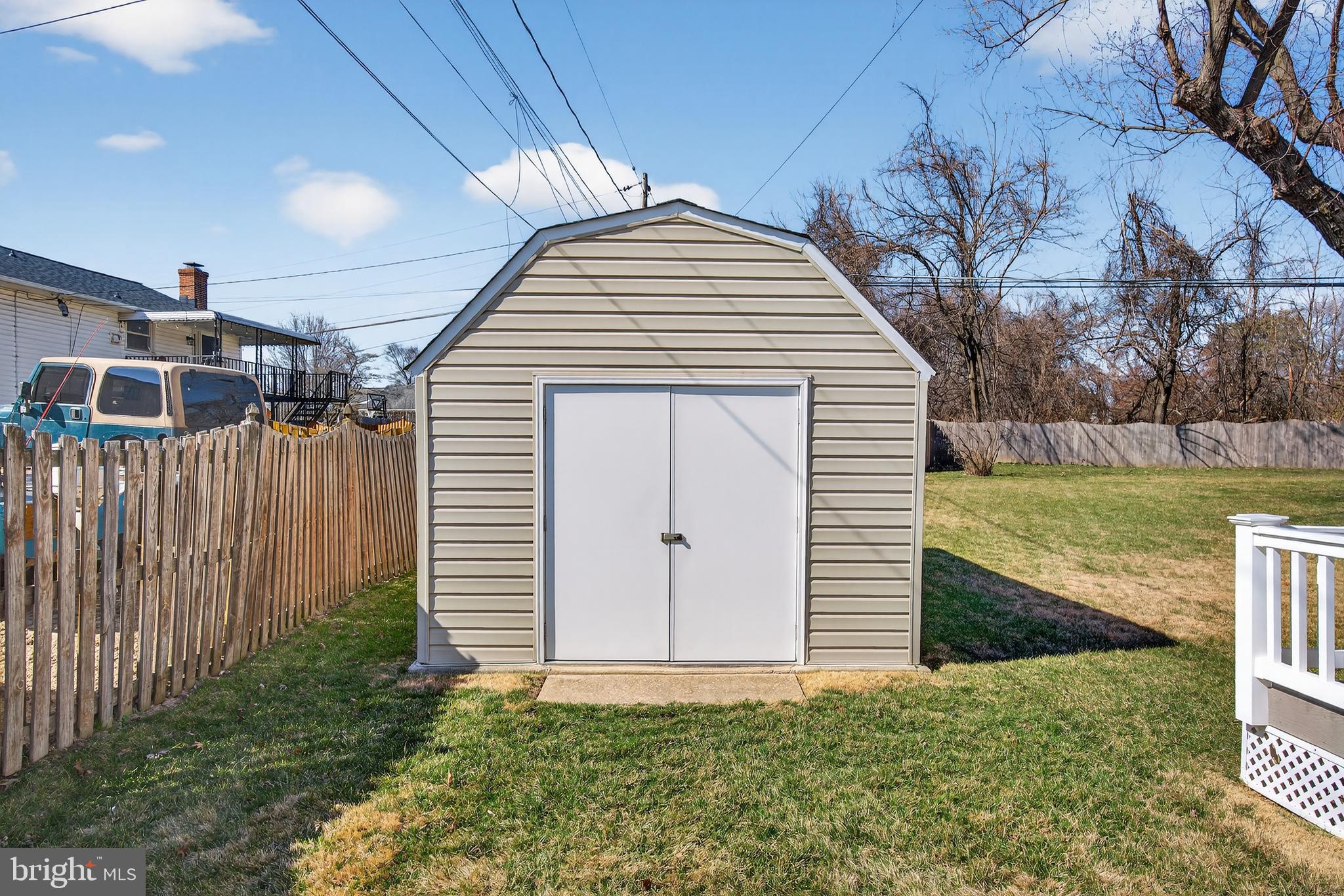 RIPPLING RIDGE - Residential