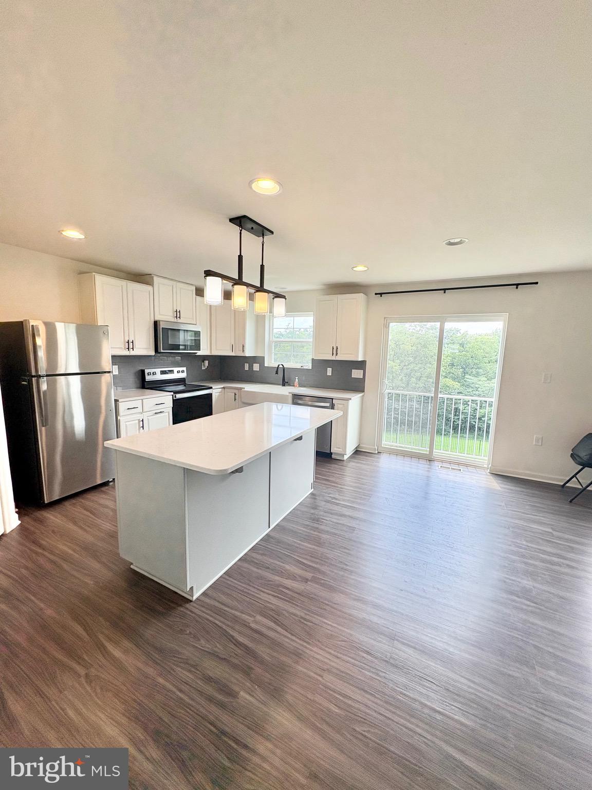 MORNING DOVE ESTATES - Residential