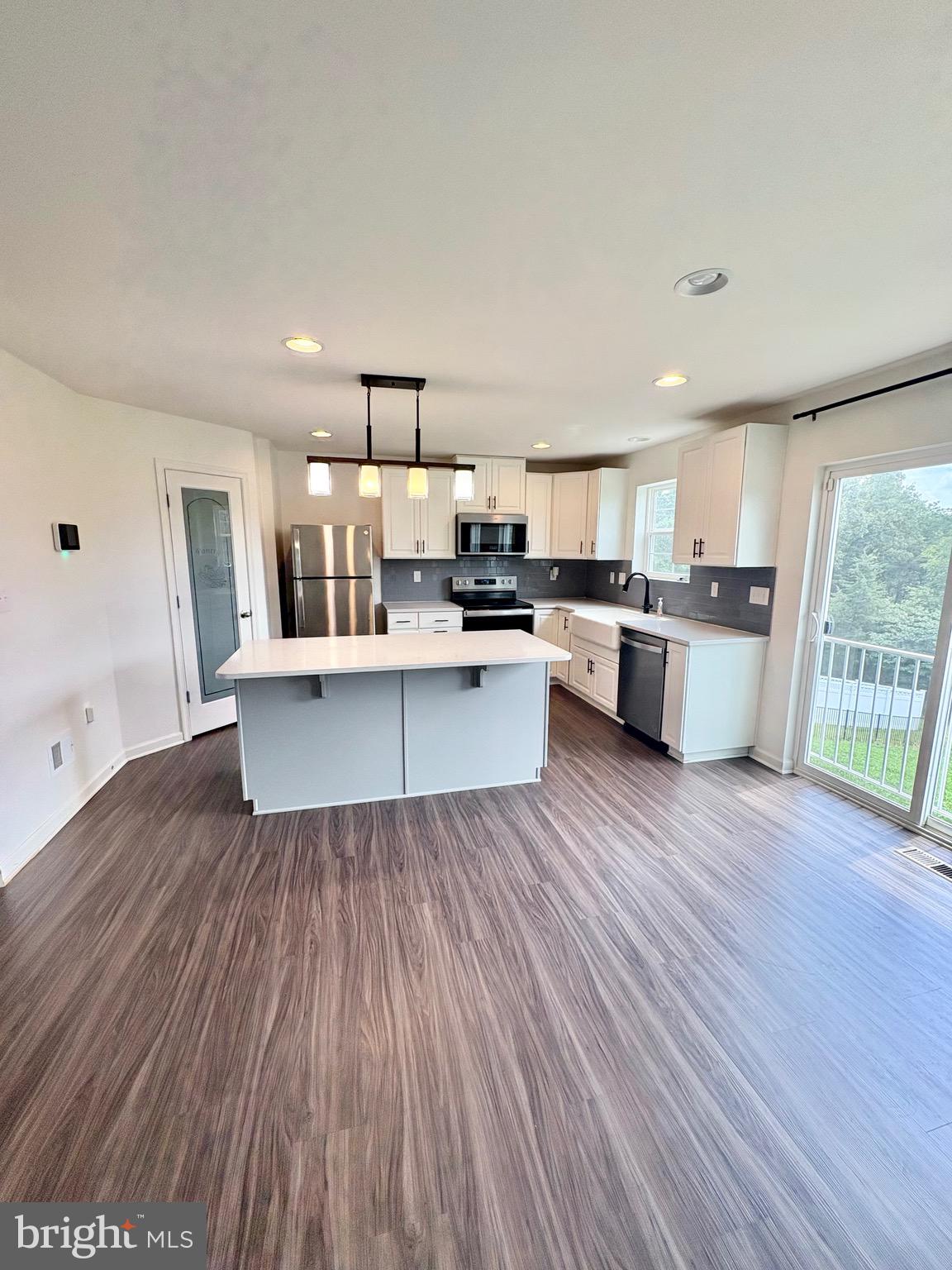 MORNING DOVE ESTATES - Residential