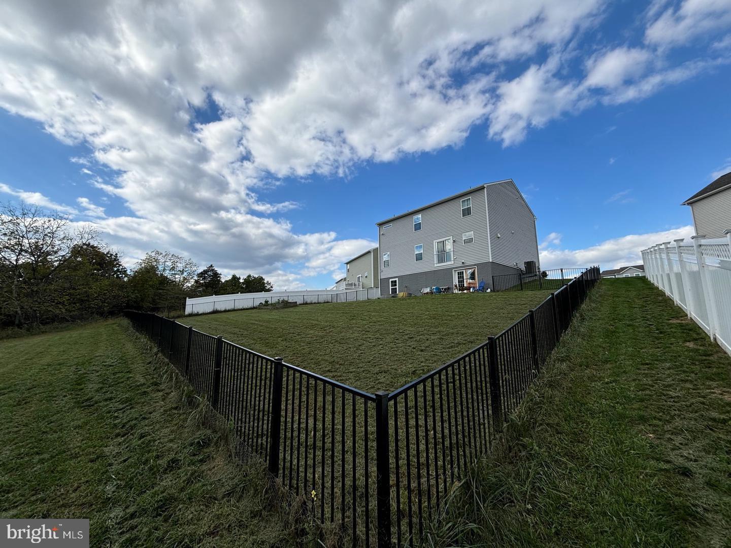 MORNING DOVE ESTATES - Residential