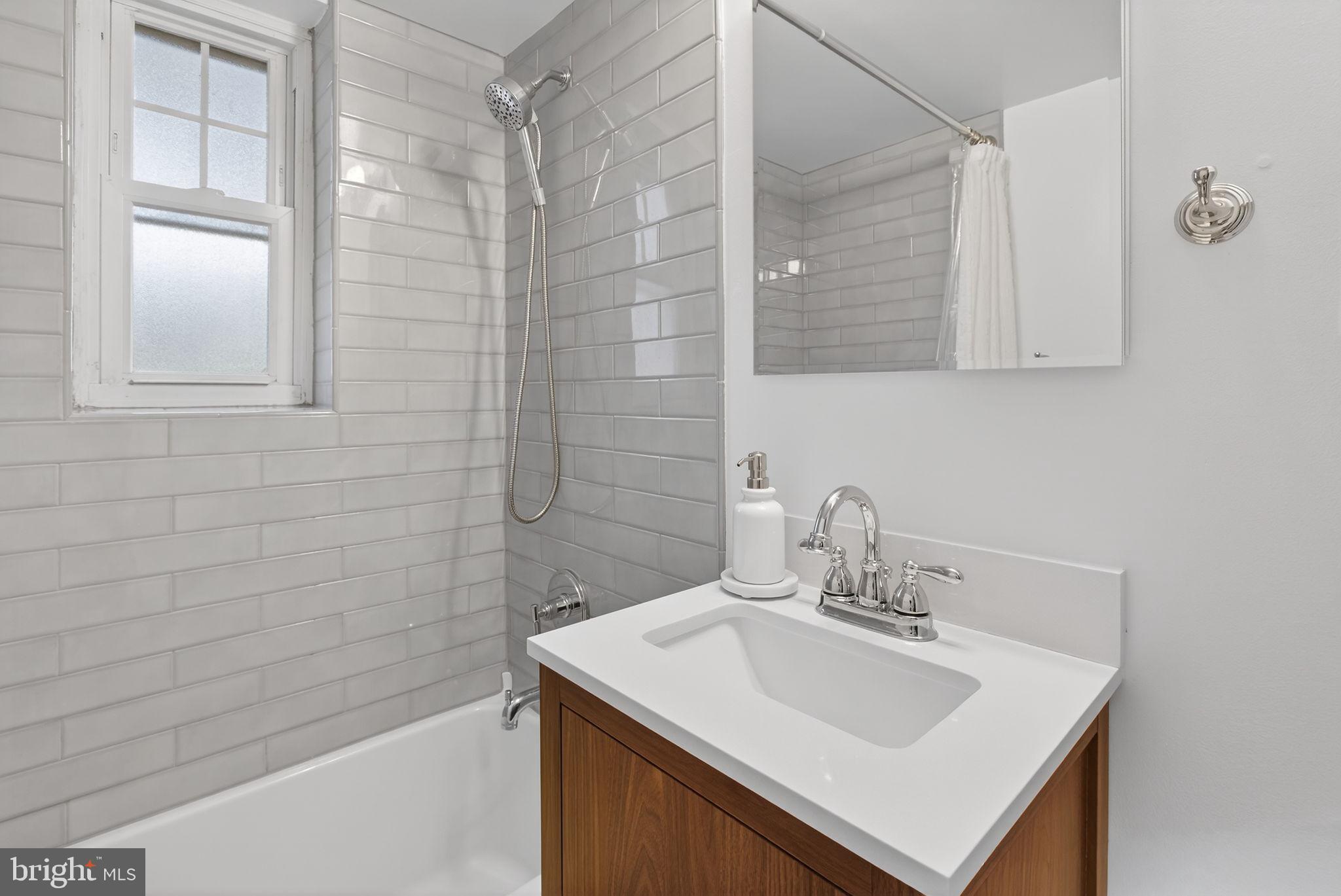 WESTMORELAND TERRACE - Residential