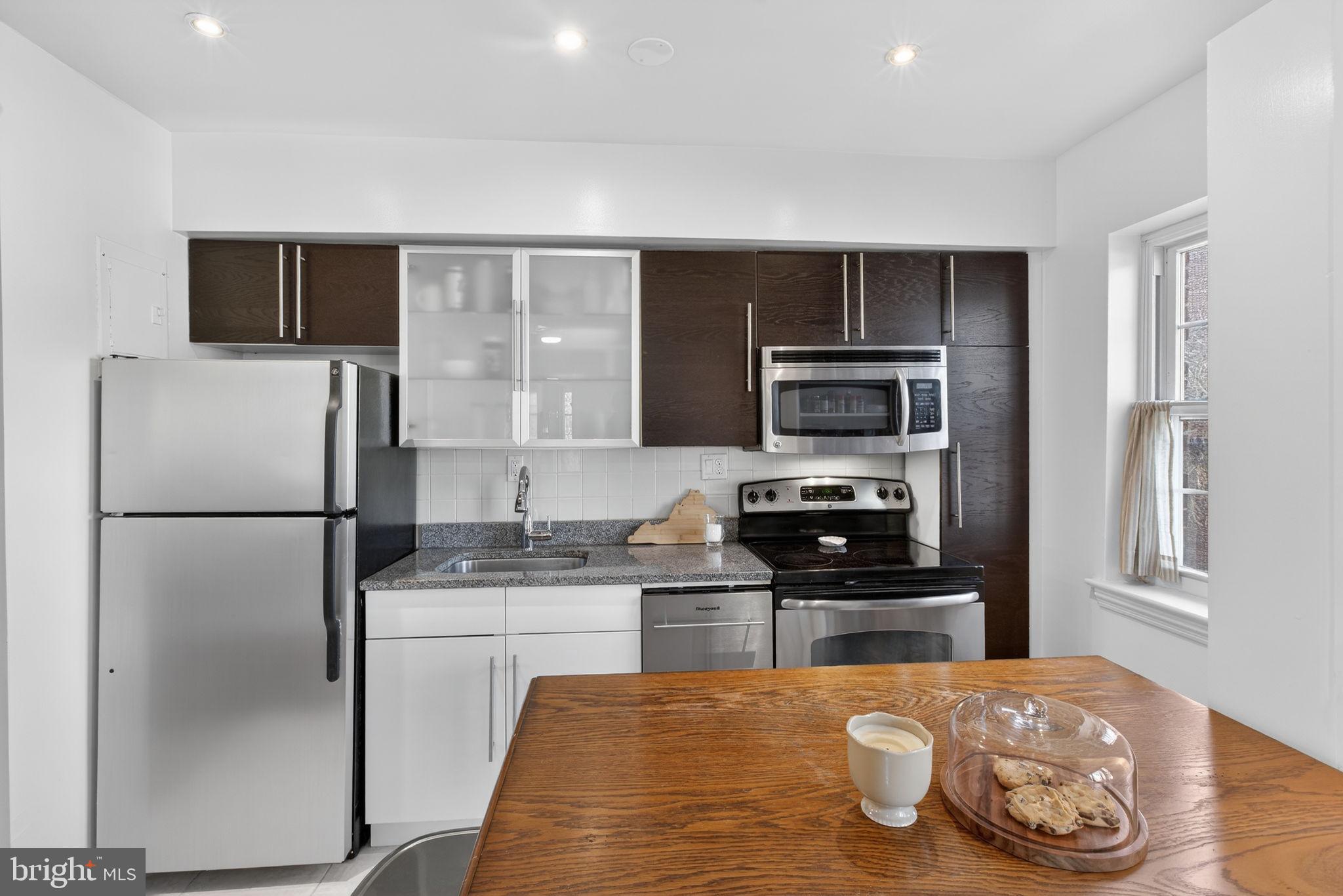 WESTMORELAND TERRACE - Residential