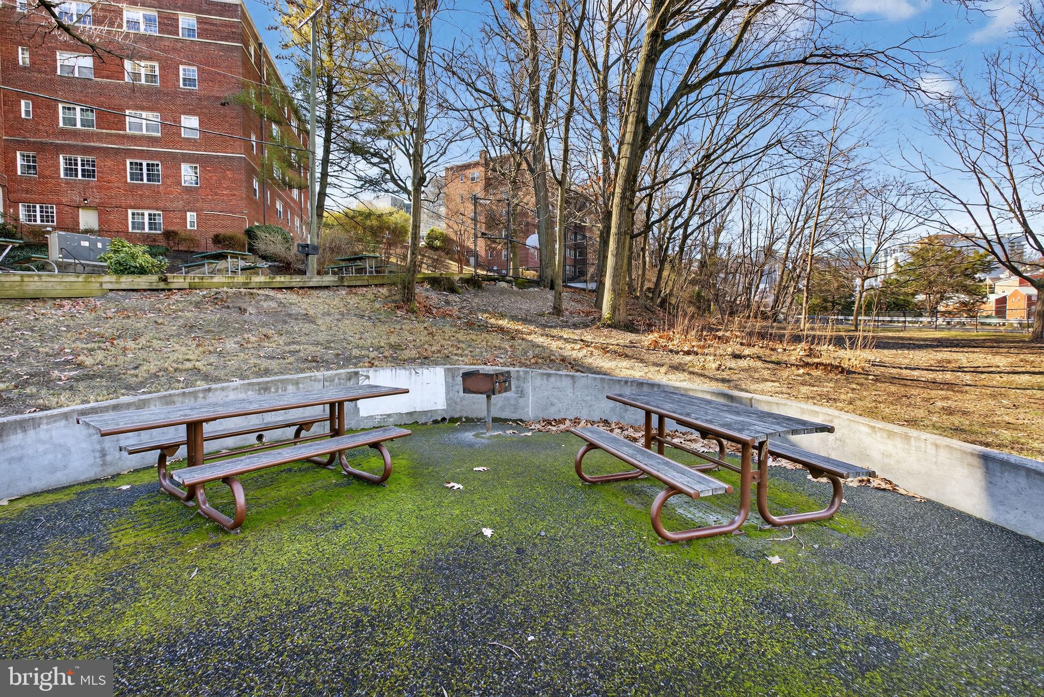 WESTMORELAND TERRACE - Residential