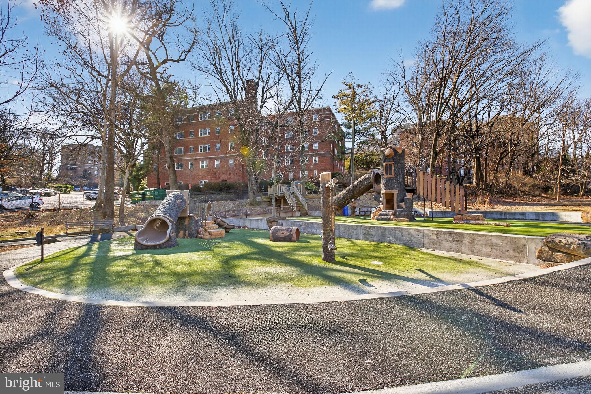 WESTMORELAND TERRACE - Residential