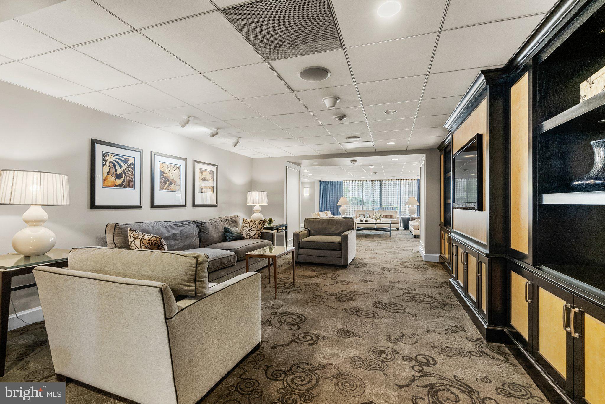 THE ELIZABETH - Residential