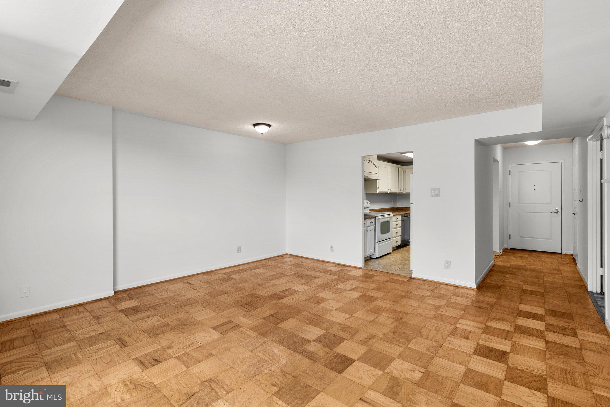 THE ELIZABETH - Residential