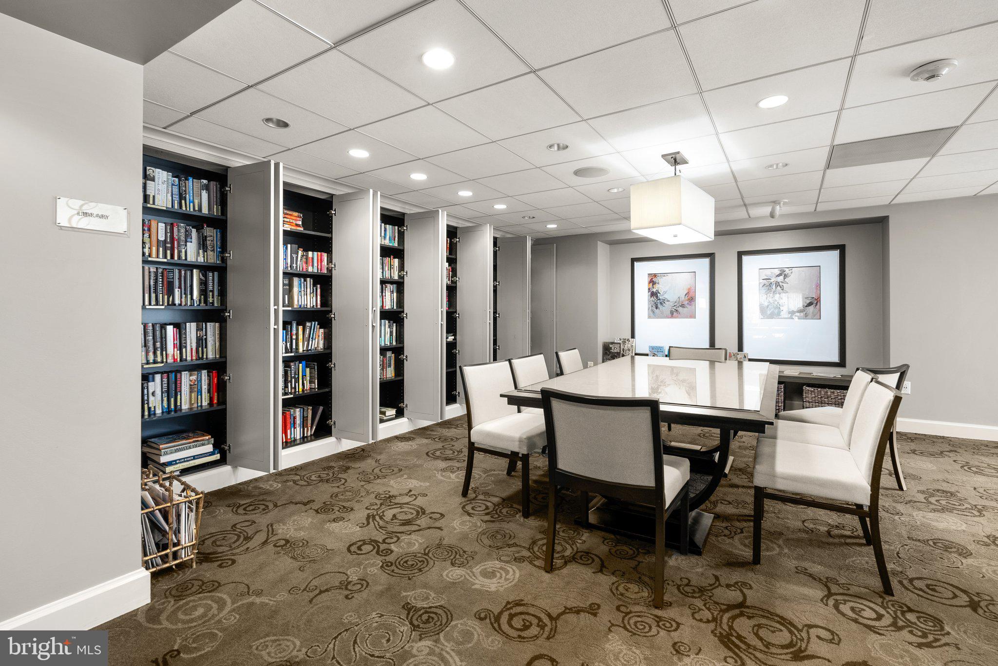 THE ELIZABETH - Residential