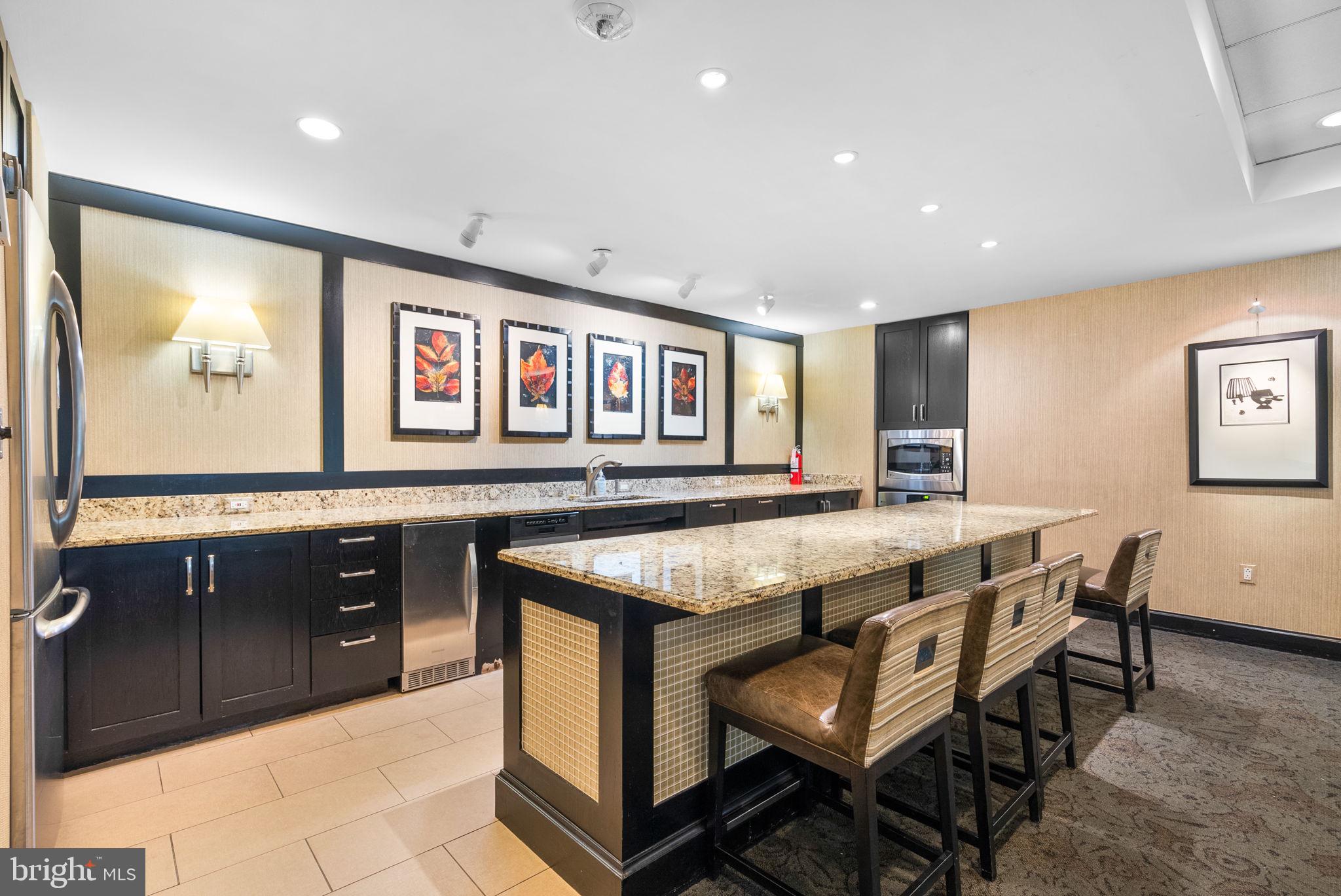 THE ELIZABETH - Residential