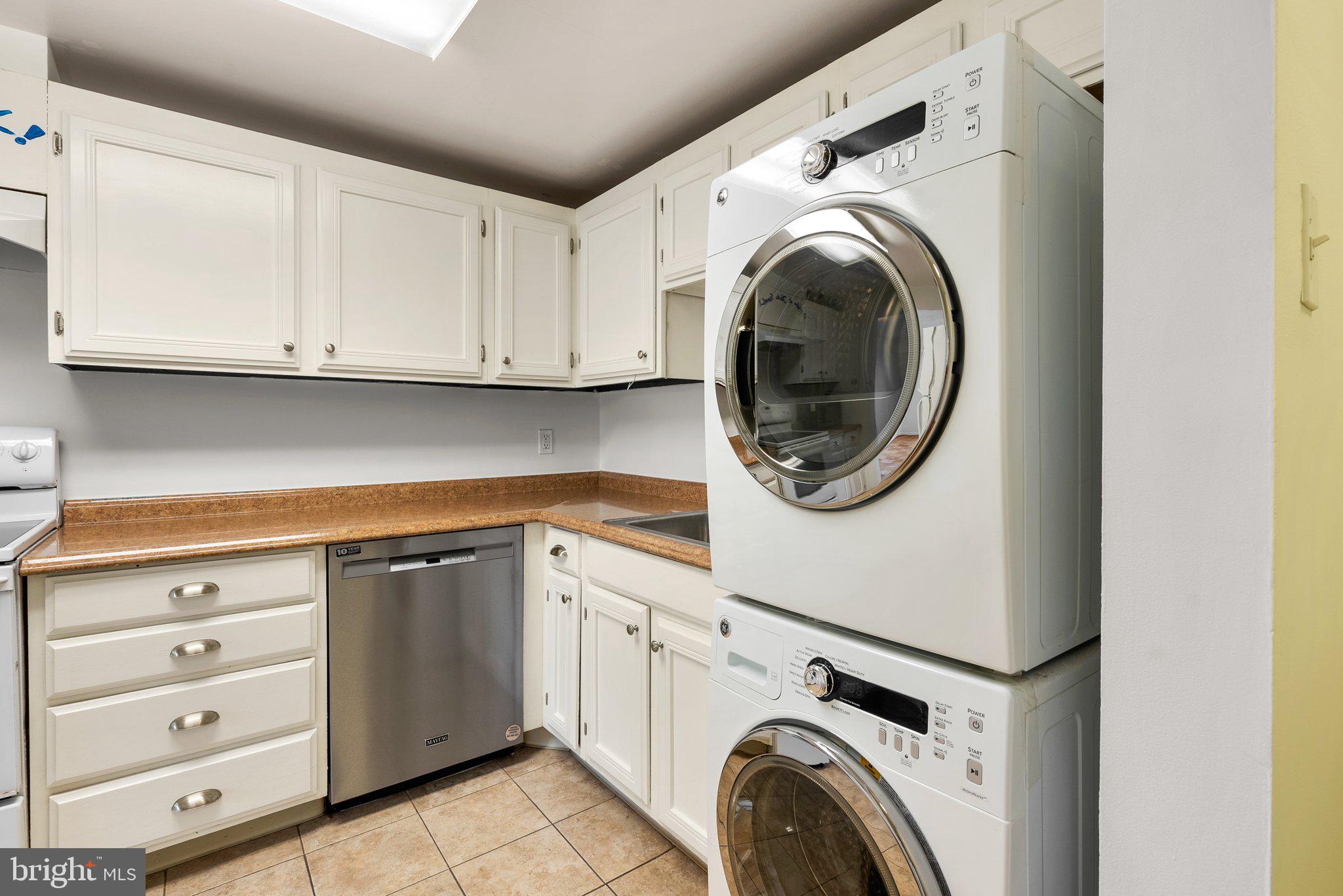 THE ELIZABETH - Residential