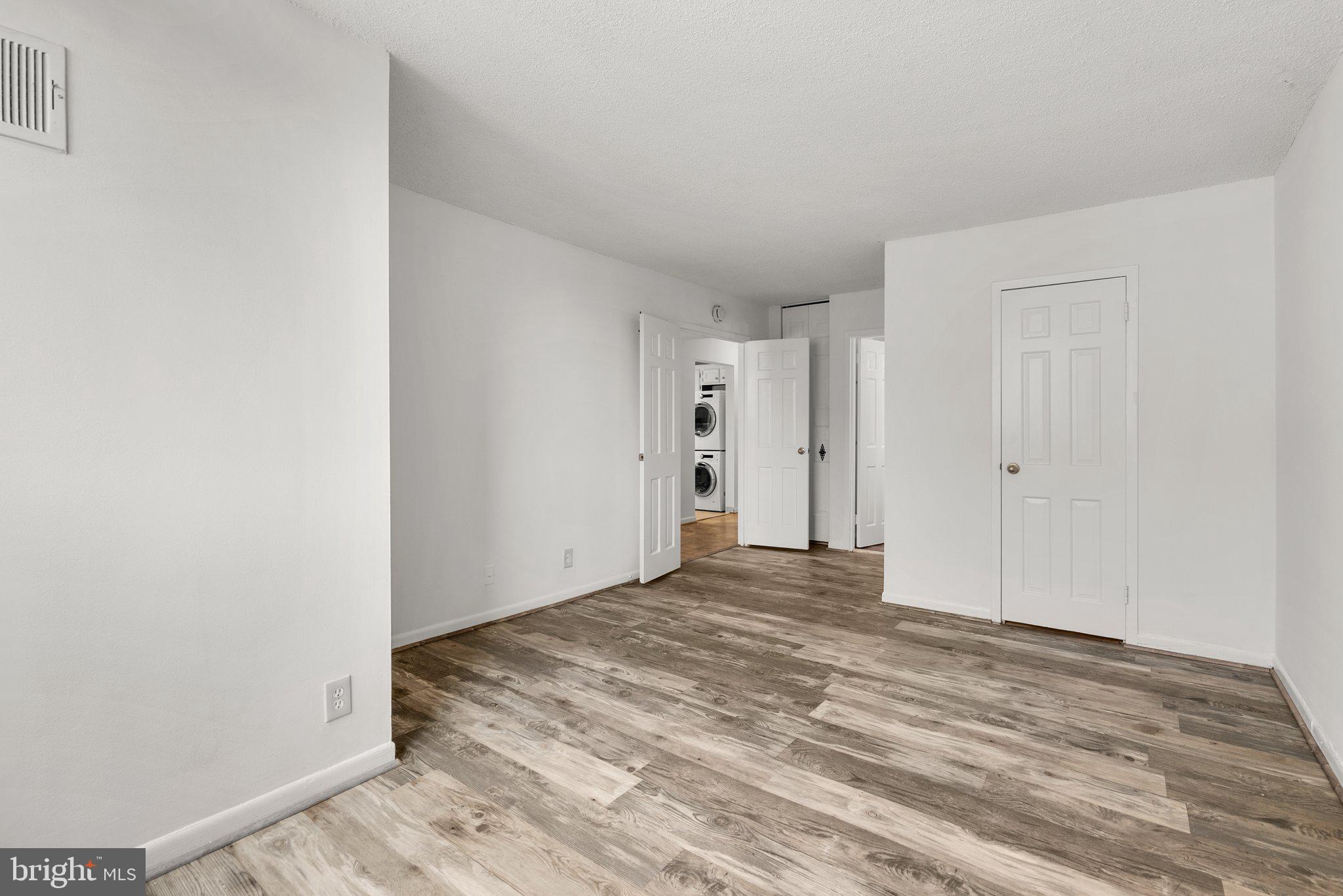 THE ELIZABETH - Residential