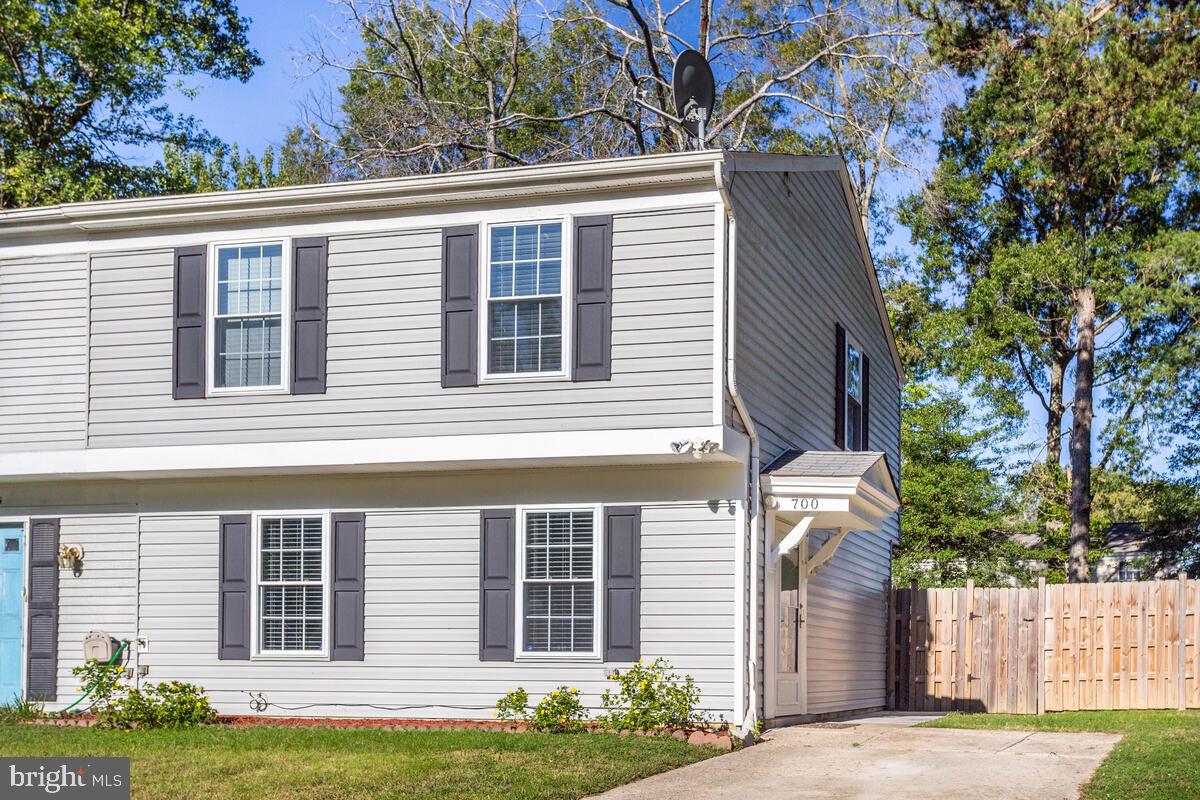 ST CHARLES SUB - HUNTINGTON - Residential Lease