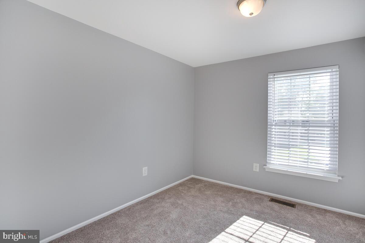 ST CHARLES SUB - HUNTINGTON - Residential Lease