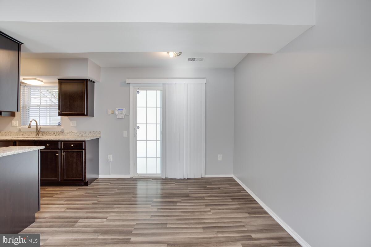 ST CHARLES SUB - HUNTINGTON - Residential Lease