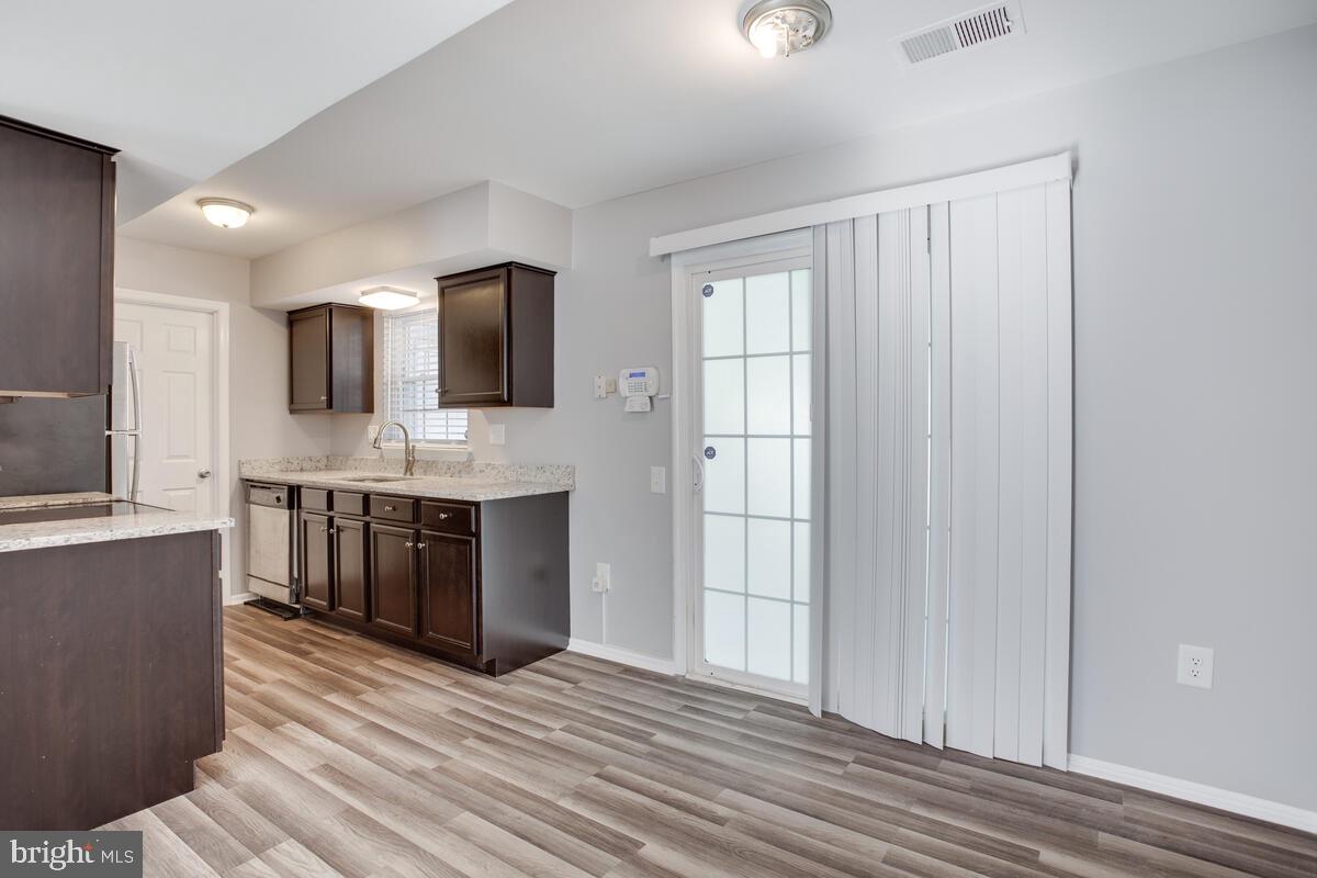 ST CHARLES SUB - HUNTINGTON - Residential Lease