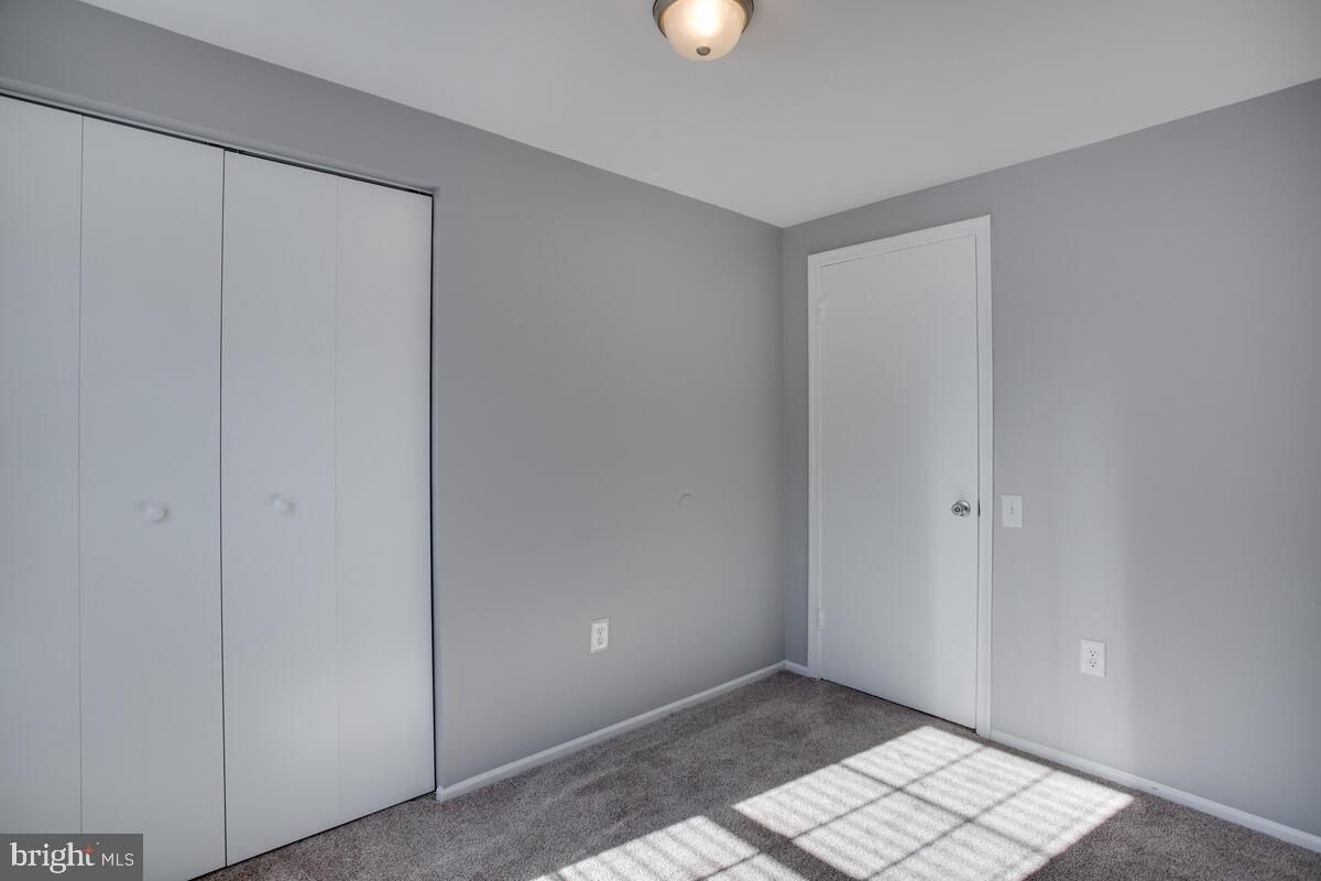 ST CHARLES SUB - HUNTINGTON - Residential Lease