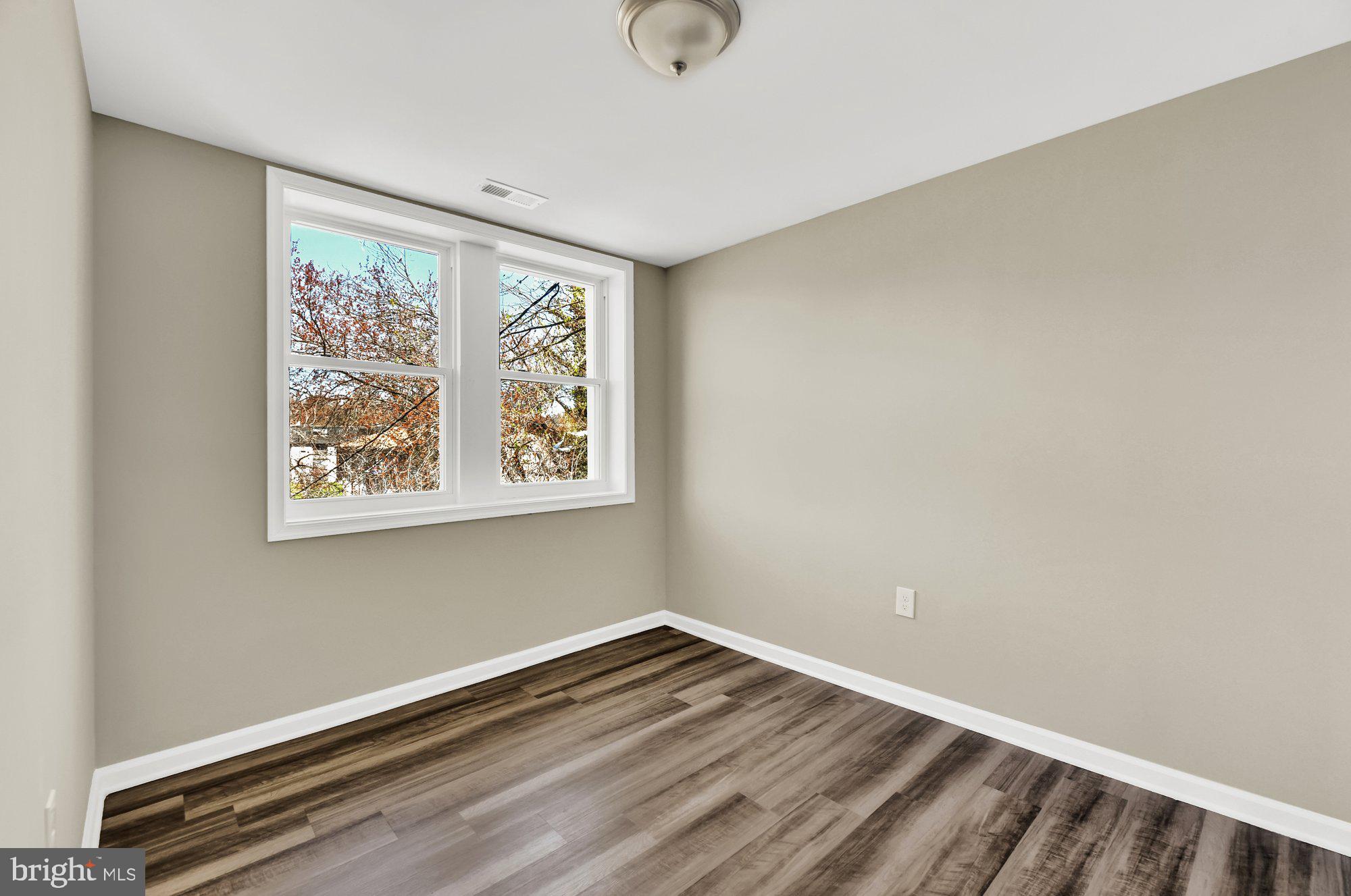 BRIDGEVIEW - GREENLAWN - Residential Lease