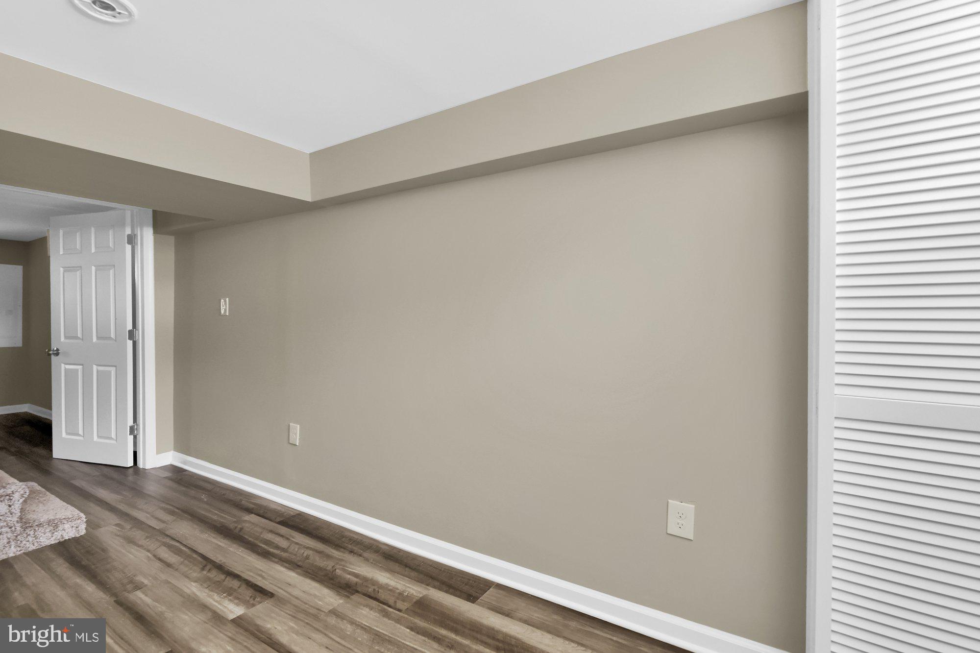 BRIDGEVIEW - GREENLAWN - Residential Lease