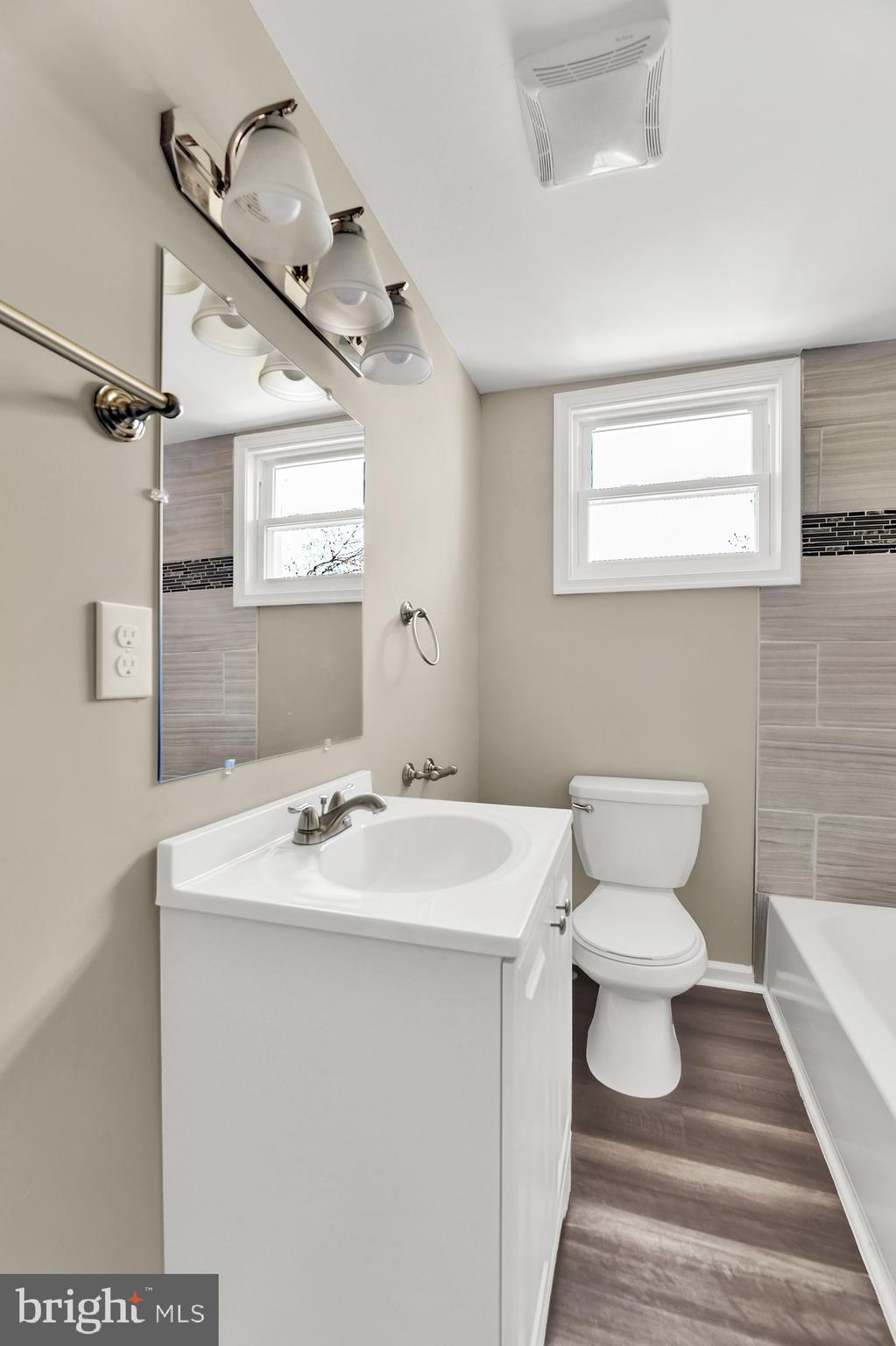 BRIDGEVIEW - GREENLAWN - Residential Lease