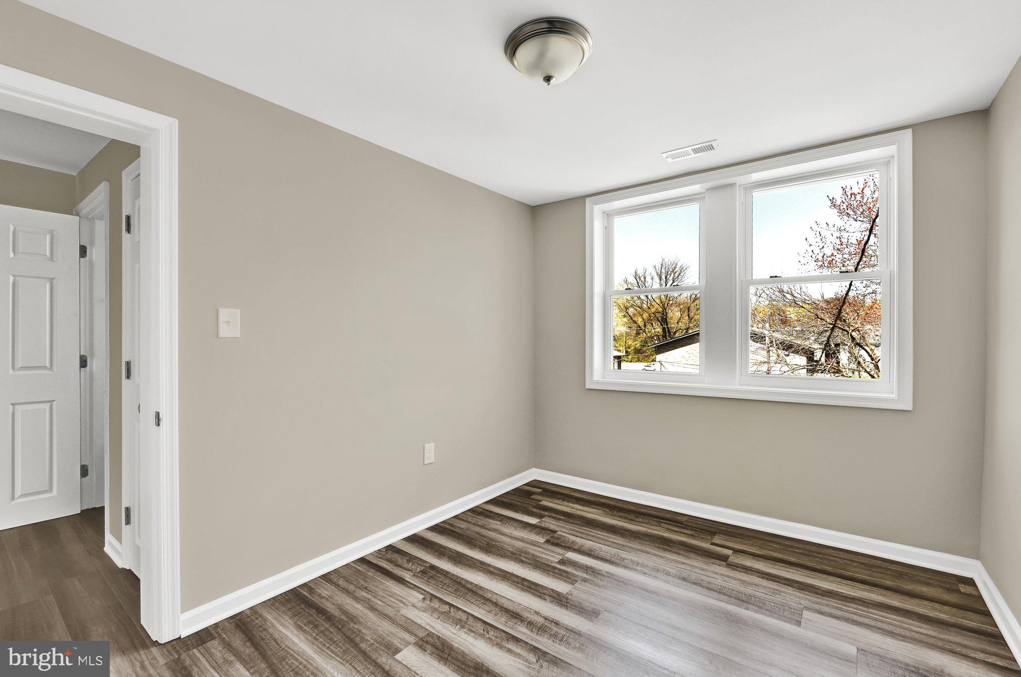 BRIDGEVIEW - GREENLAWN - Residential Lease