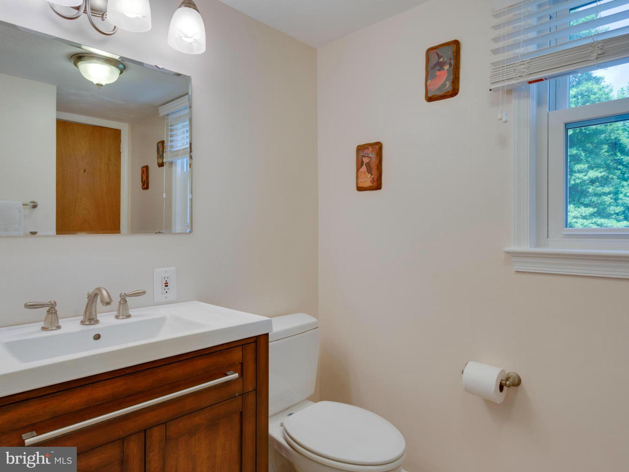 DALE VIEW MANOR - Residential Lease