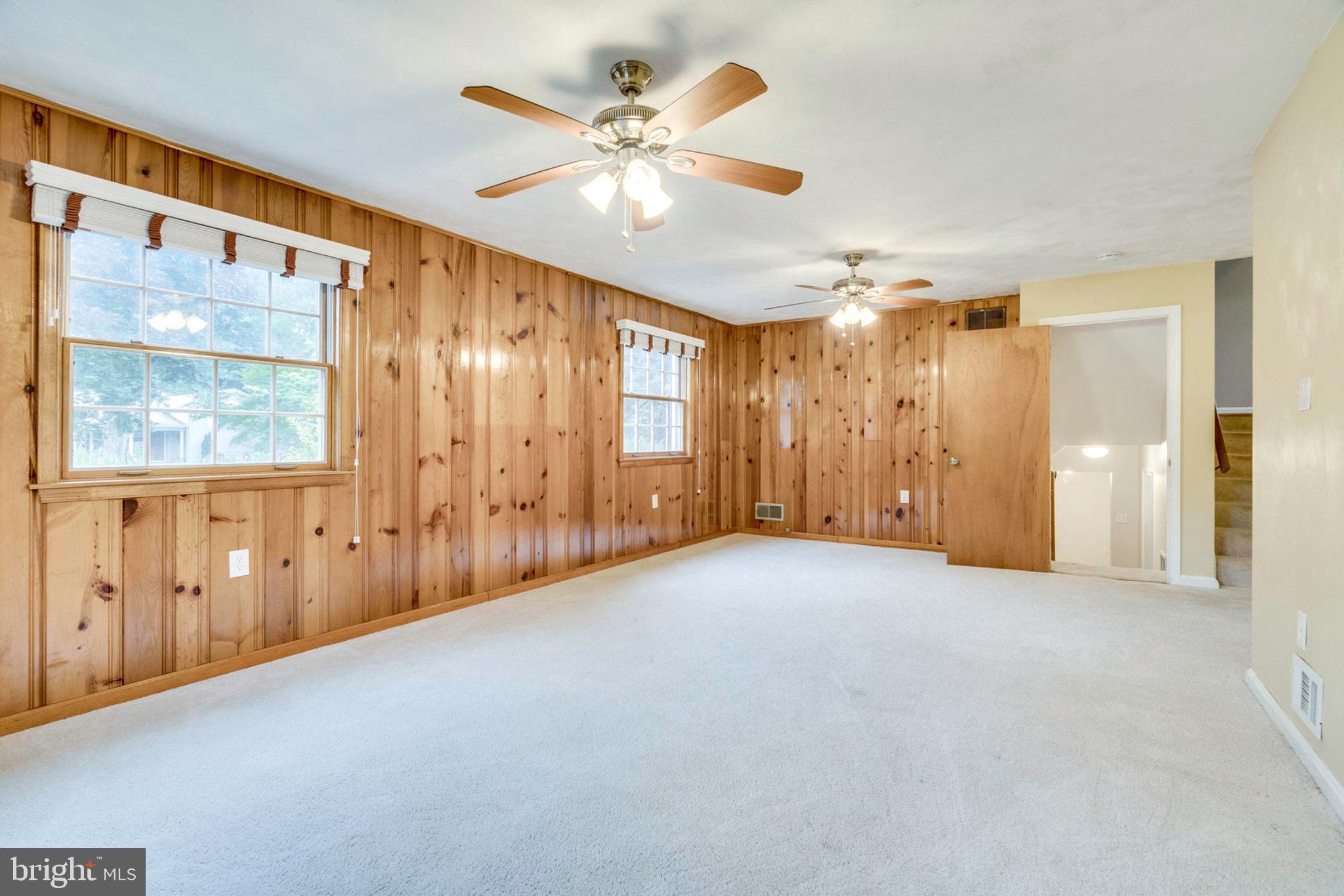 DALE VIEW MANOR - Residential Lease