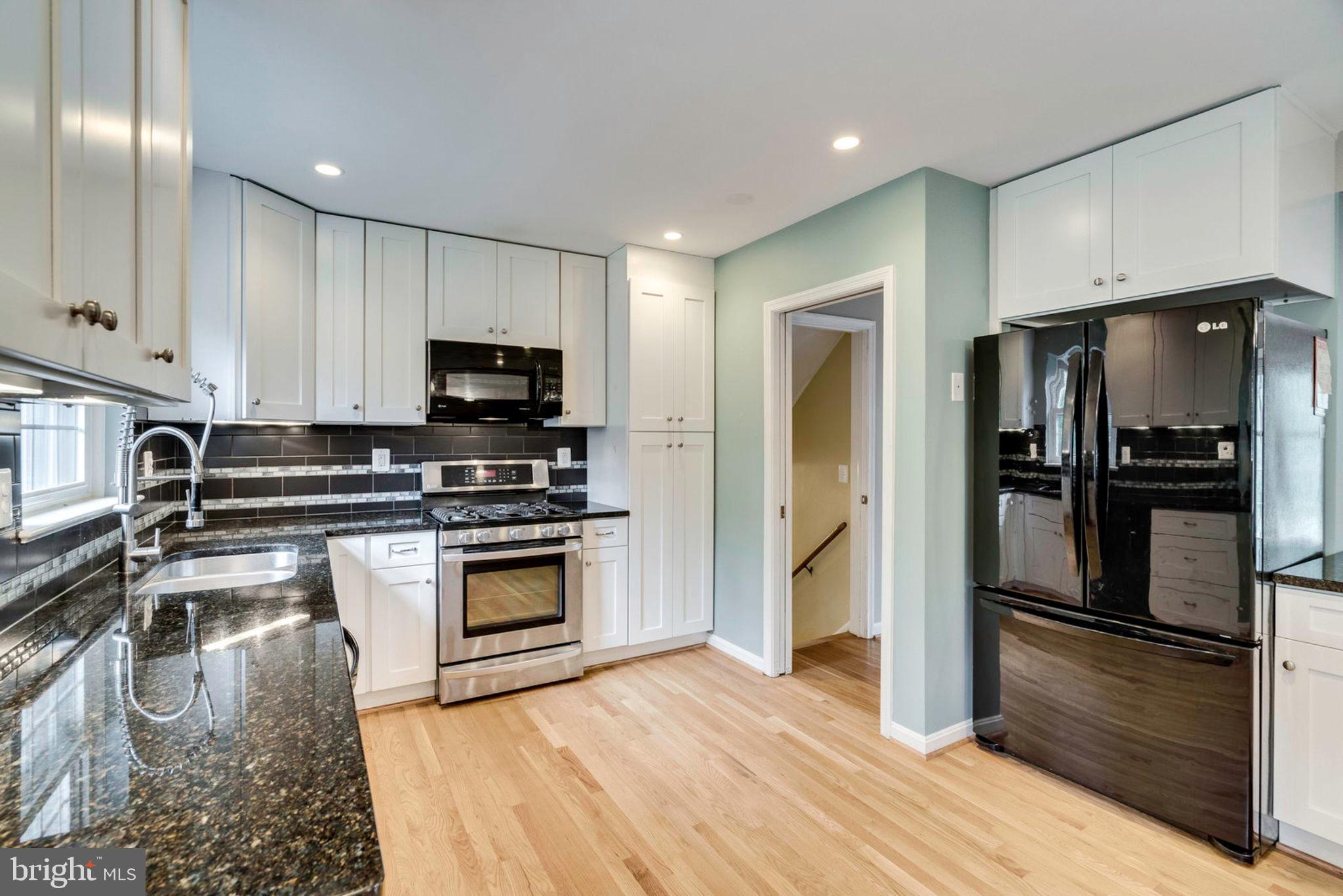 DALE VIEW MANOR - Residential Lease