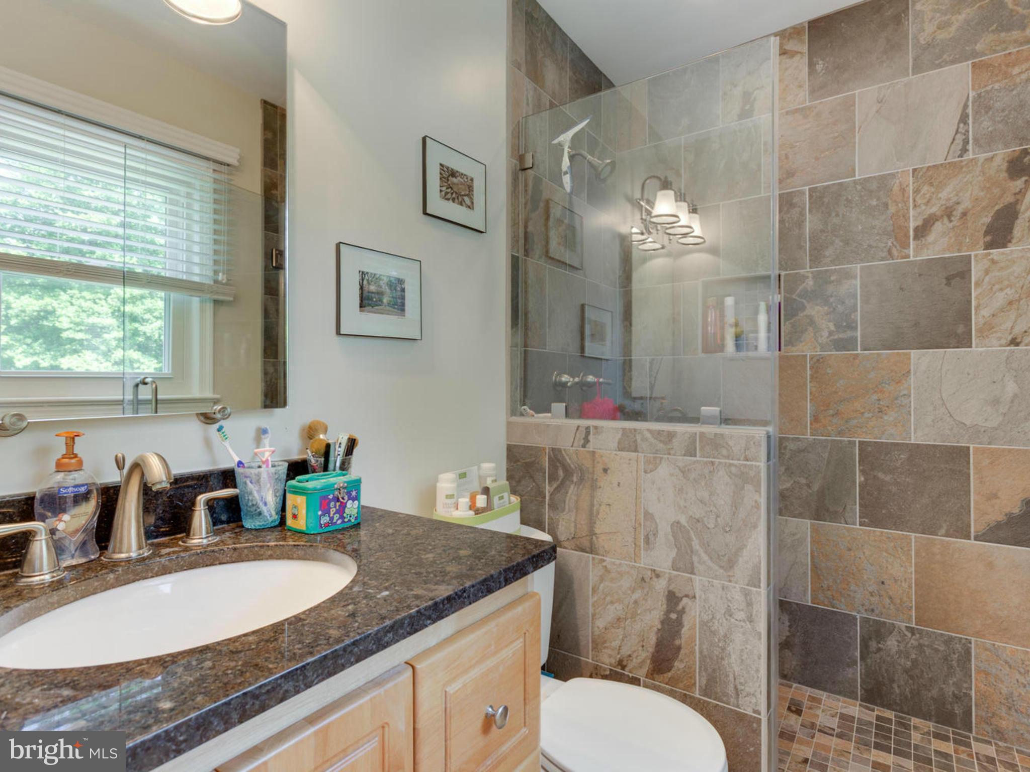 DALE VIEW MANOR - Residential Lease