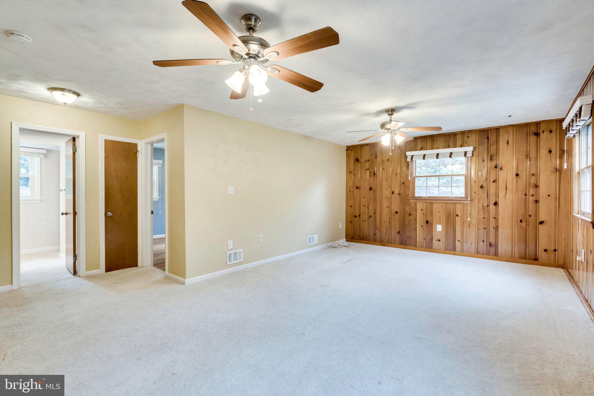 DALE VIEW MANOR - Residential Lease