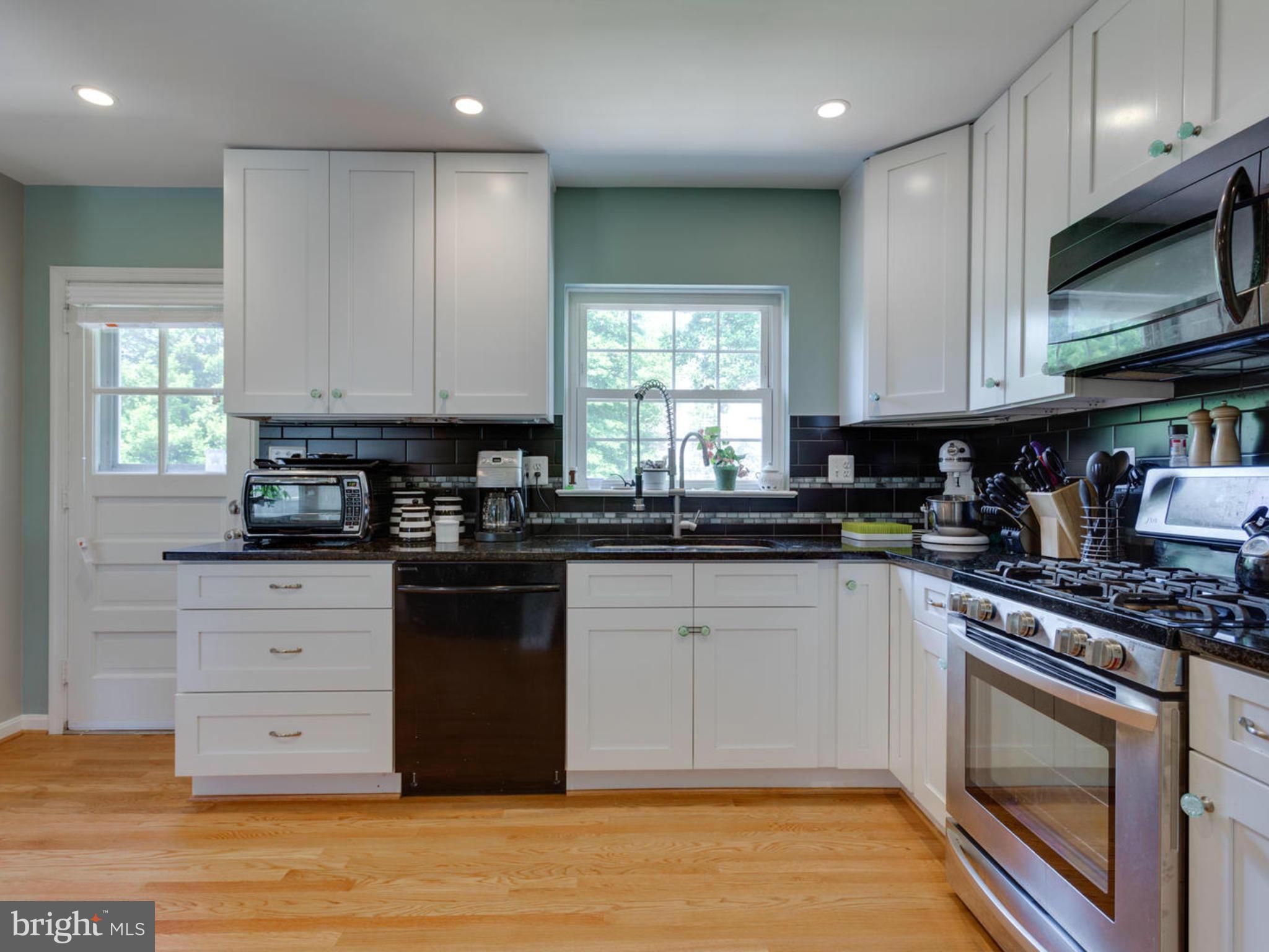 DALE VIEW MANOR - Residential Lease