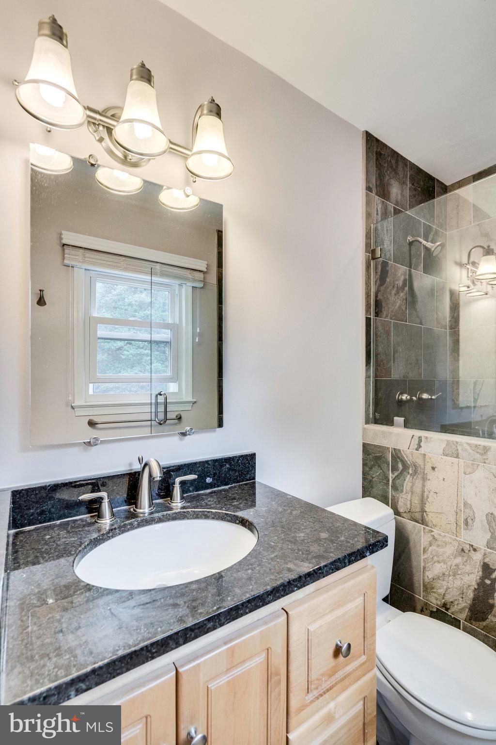 DALE VIEW MANOR - Residential Lease