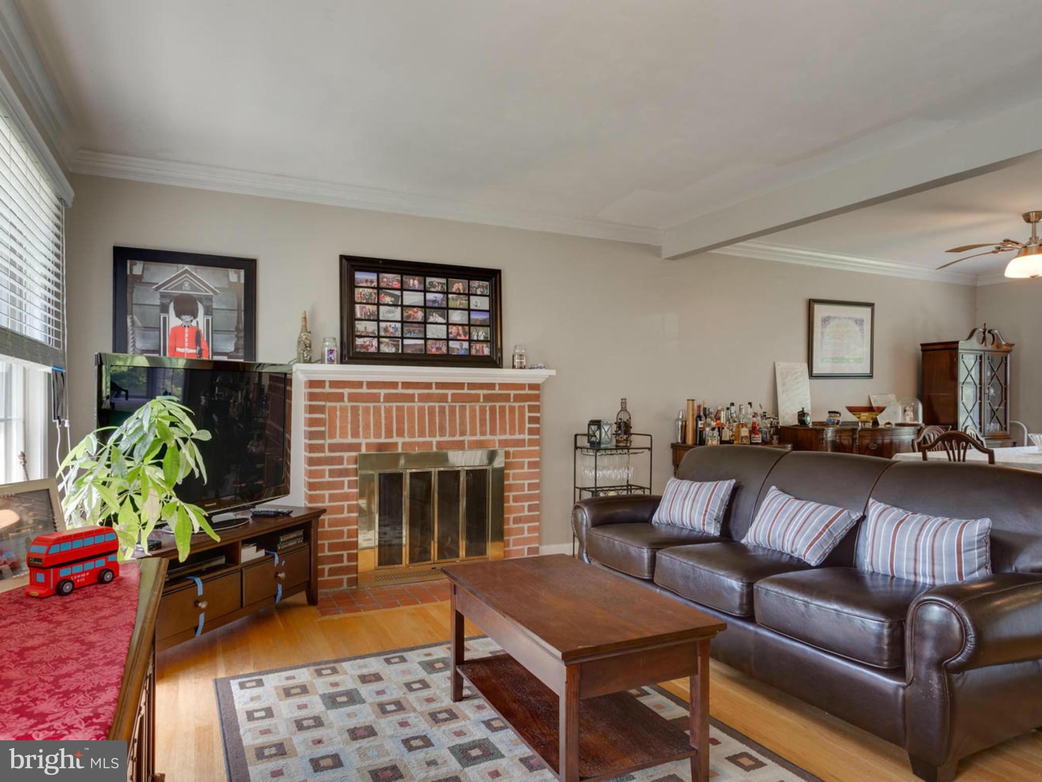 DALE VIEW MANOR - Residential Lease