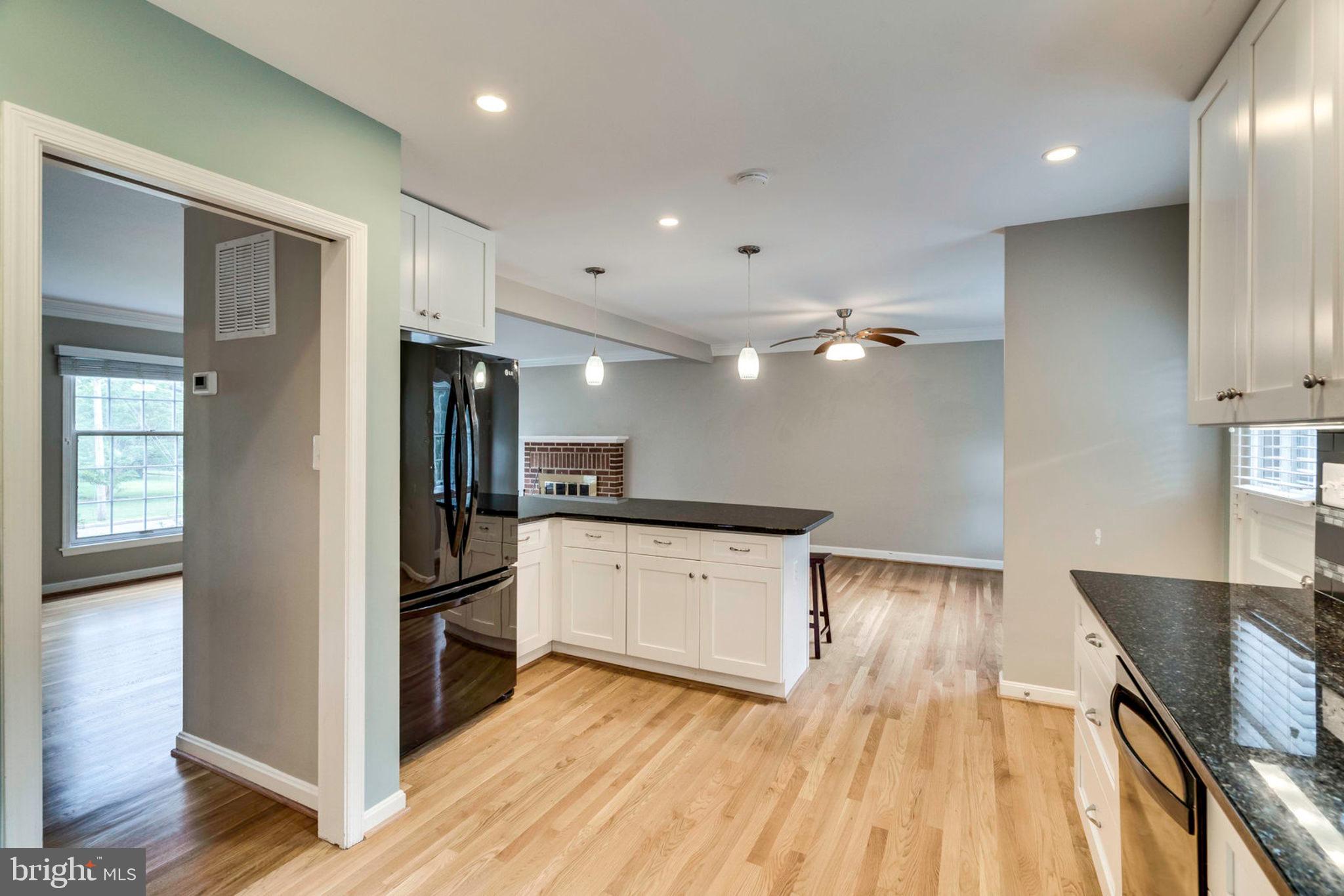 DALE VIEW MANOR - Residential Lease