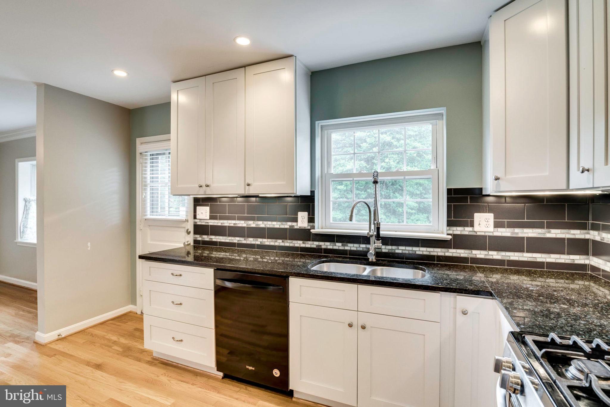 DALE VIEW MANOR - Residential Lease