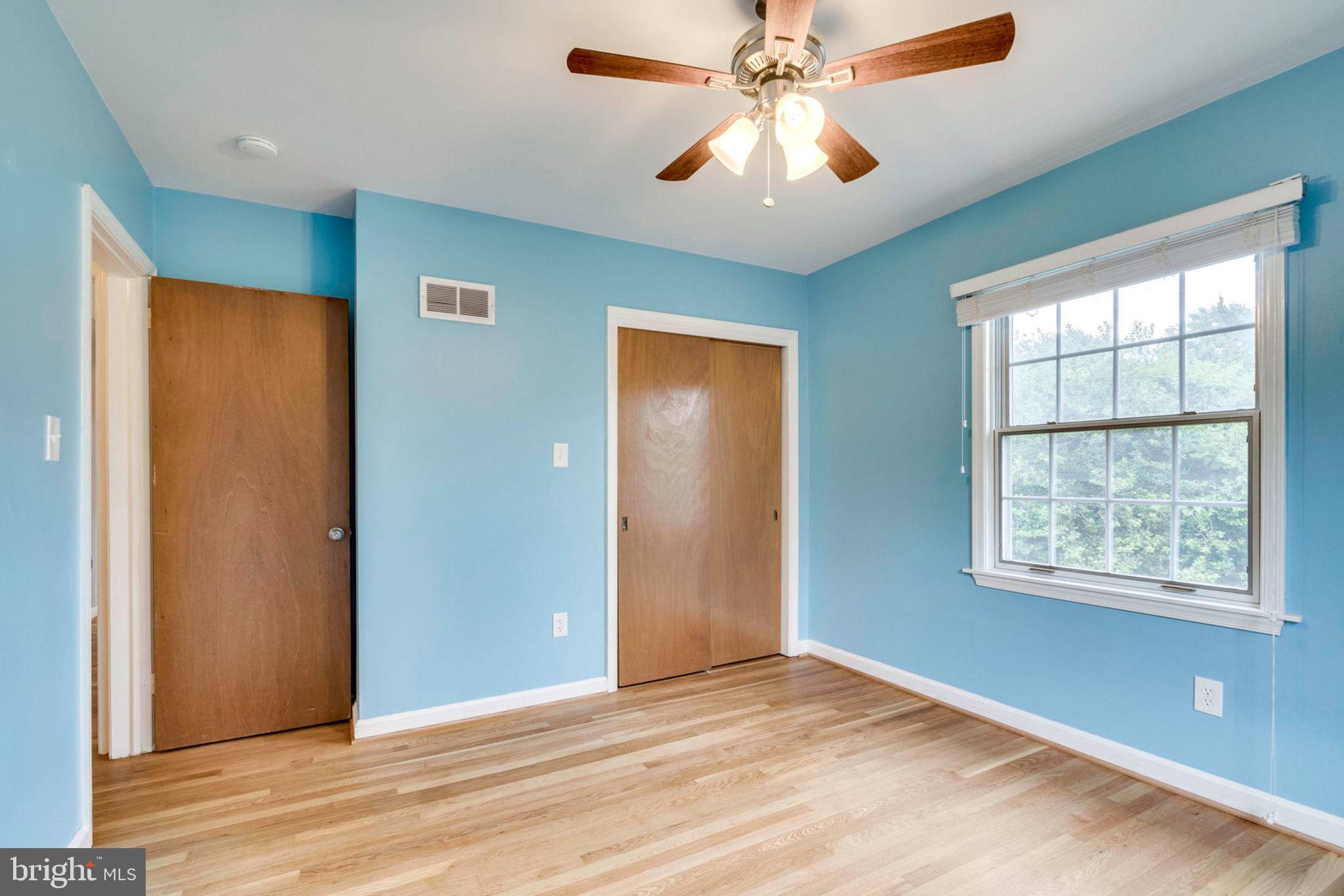 DALE VIEW MANOR - Residential Lease