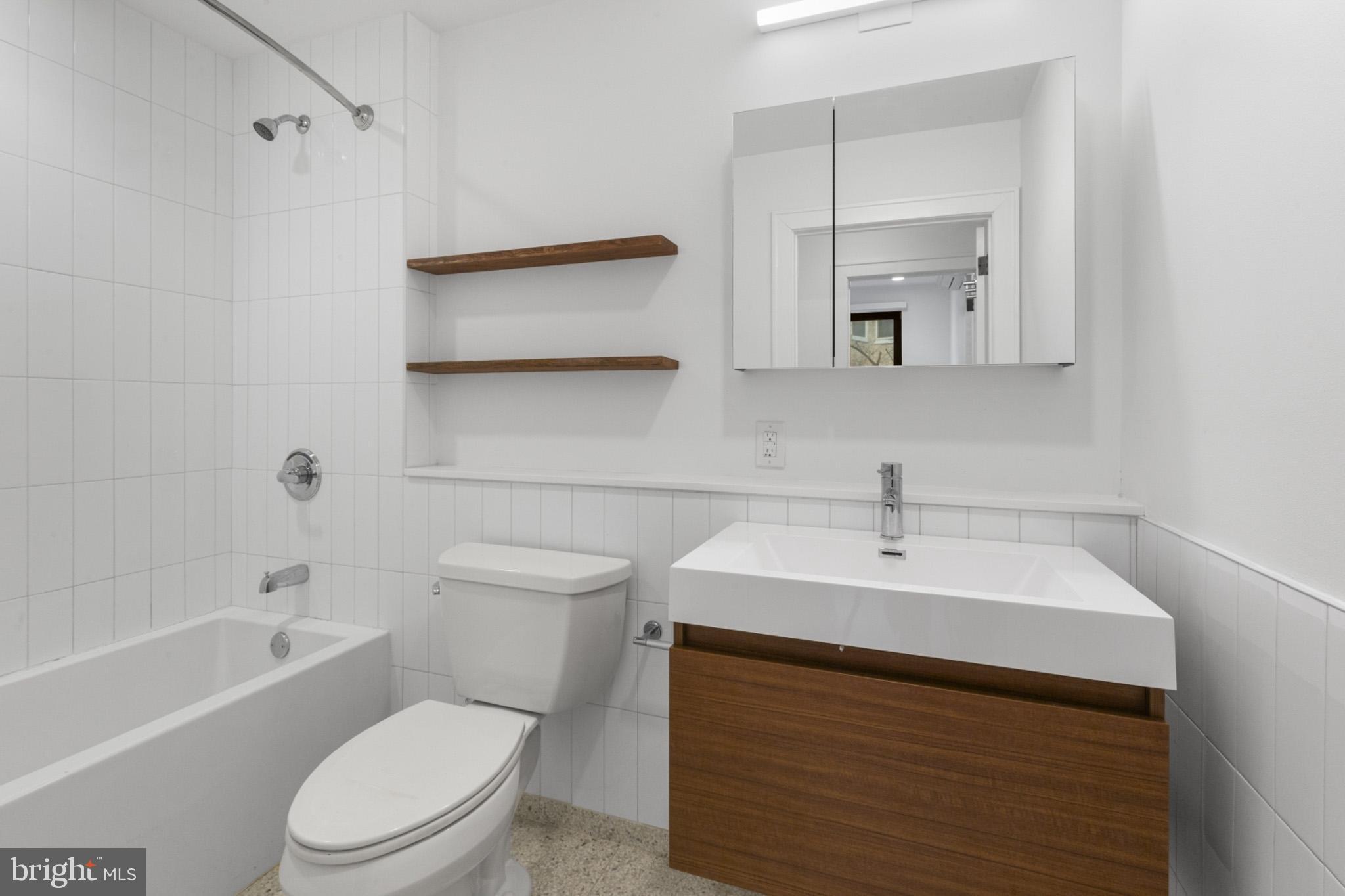 FISHTOWN - Residential Lease