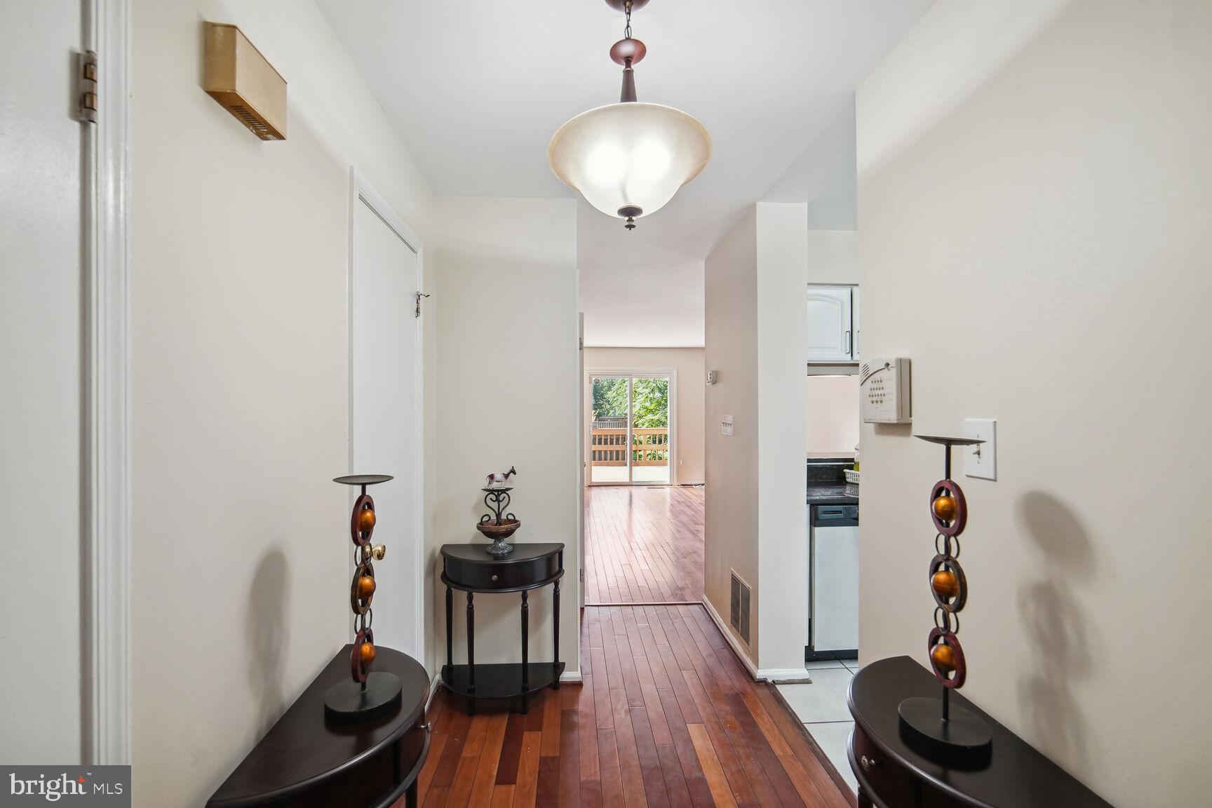 SILVER SPRING CNTRY CLUB - Residential