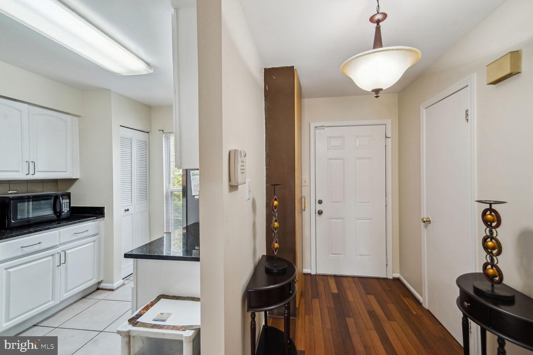 SILVER SPRING CNTRY CLUB - Residential