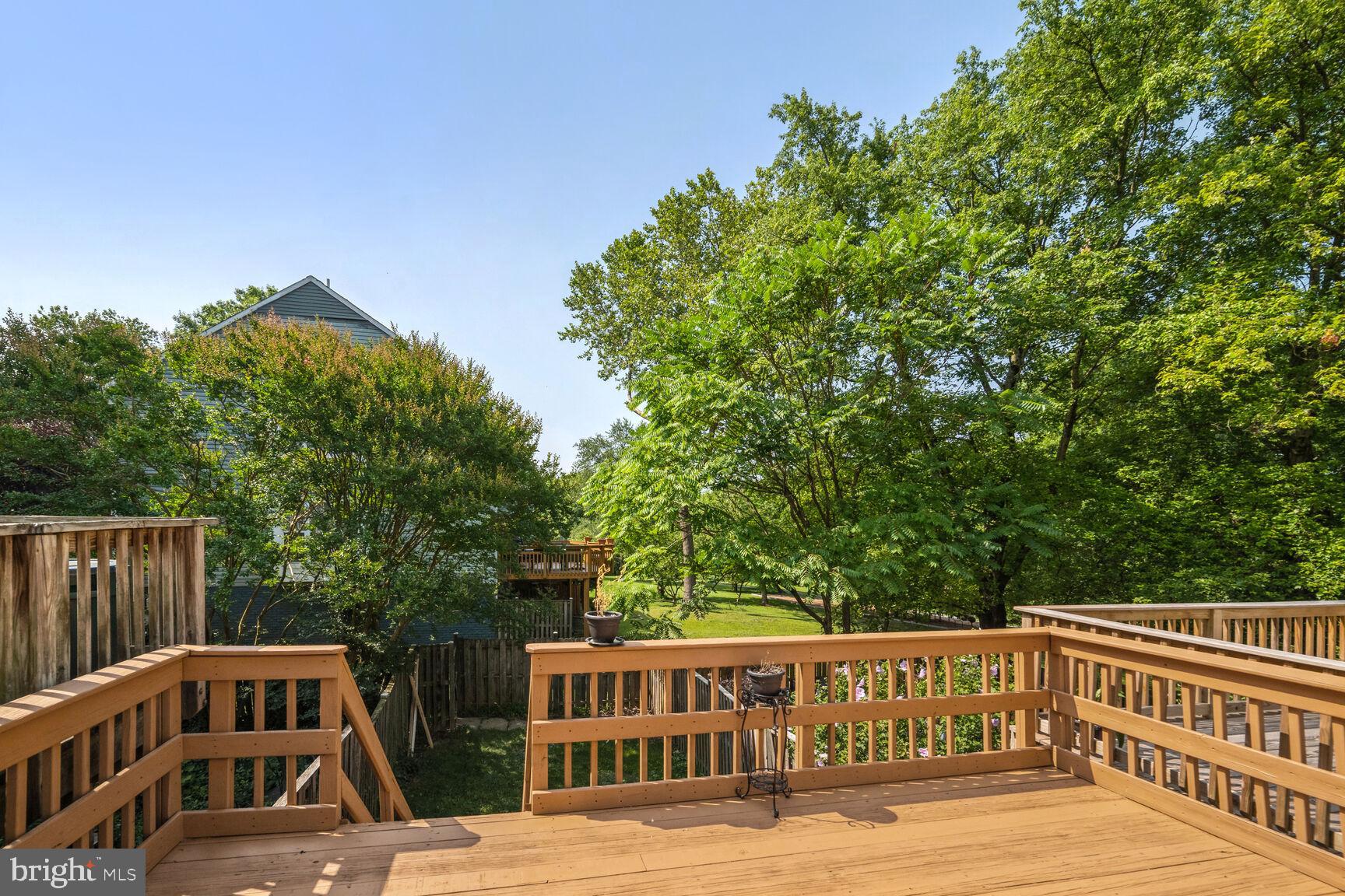 SILVER SPRING CNTRY CLUB - Residential