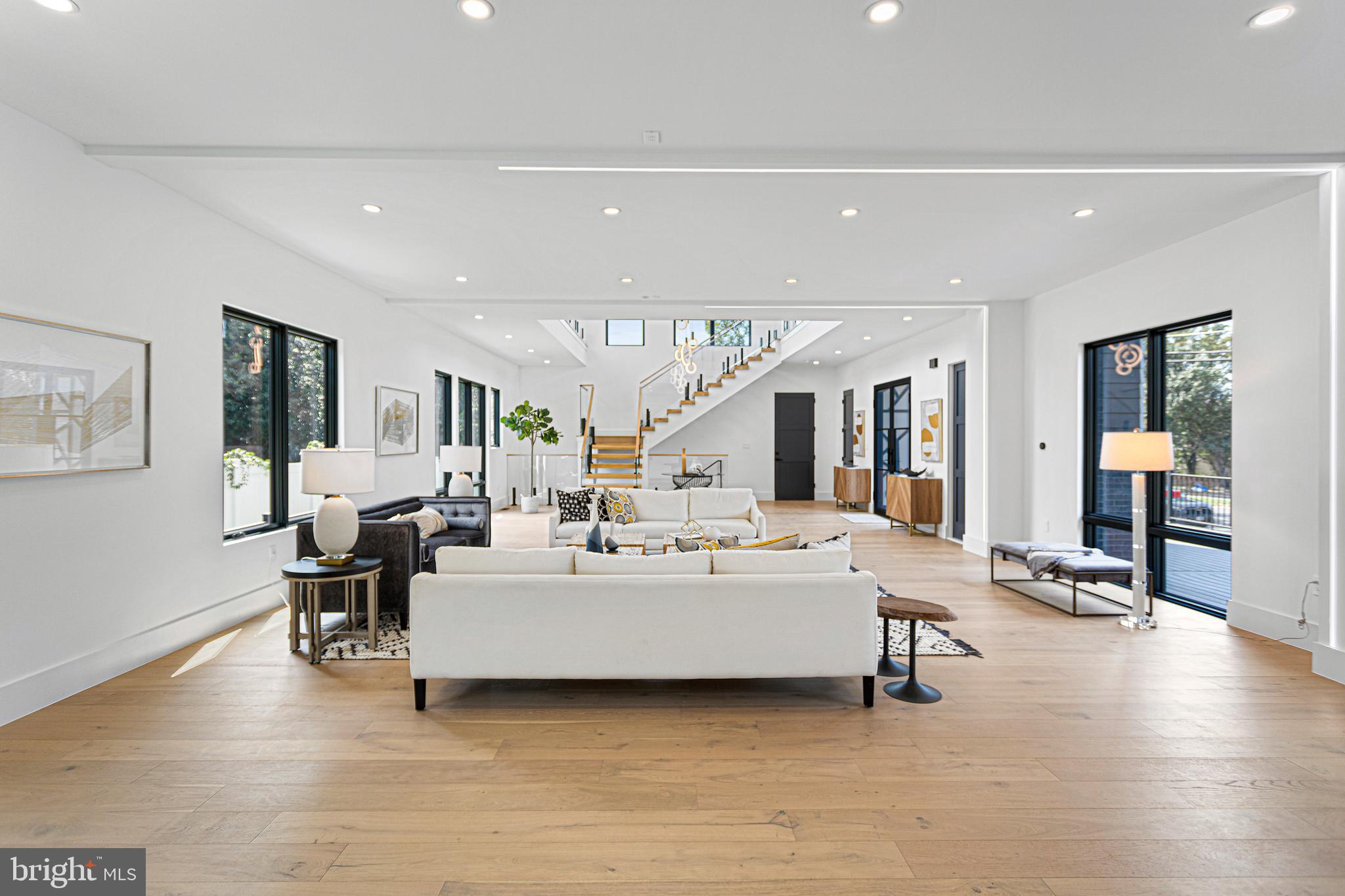 LEWINSVILLE - Residential