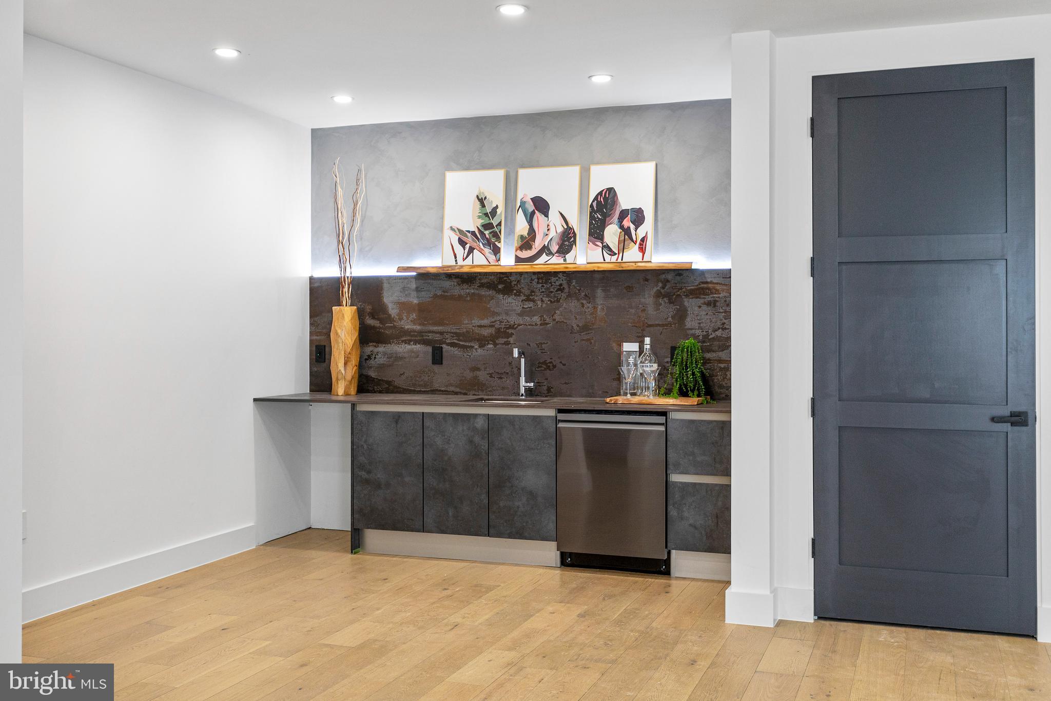 LEWINSVILLE - Residential