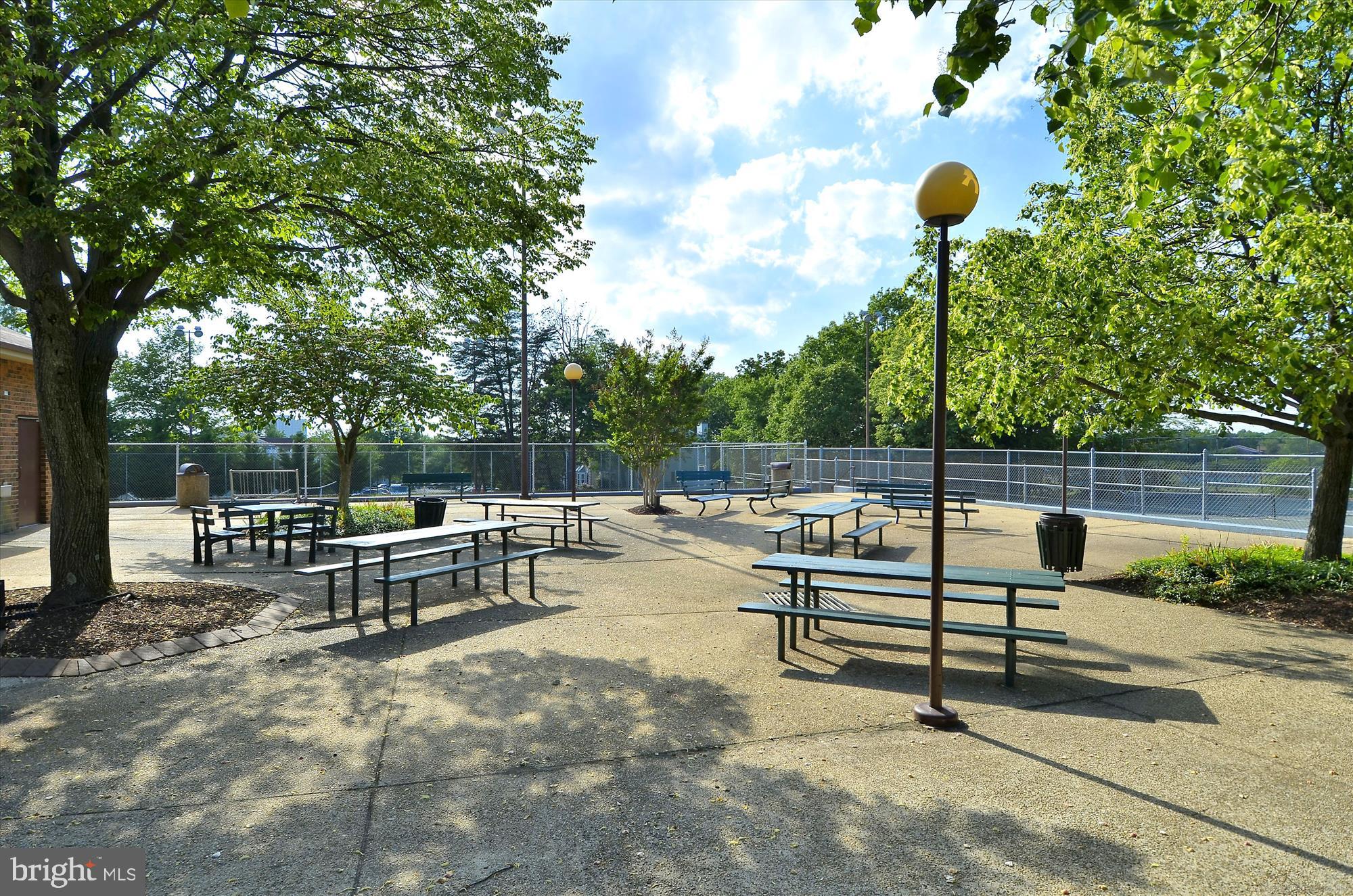 WINDSOR GREEN - Residential