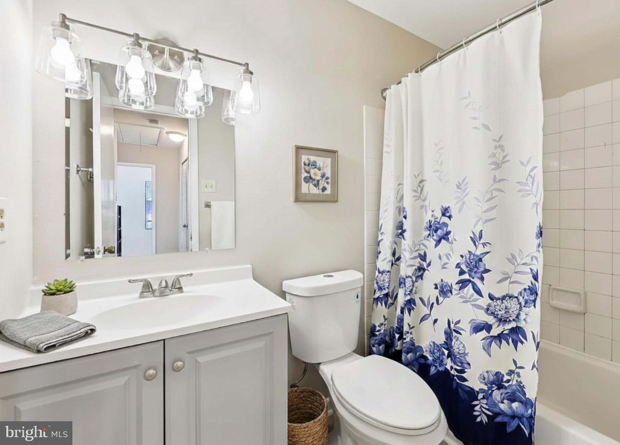 WINDSOR GREEN - Residential