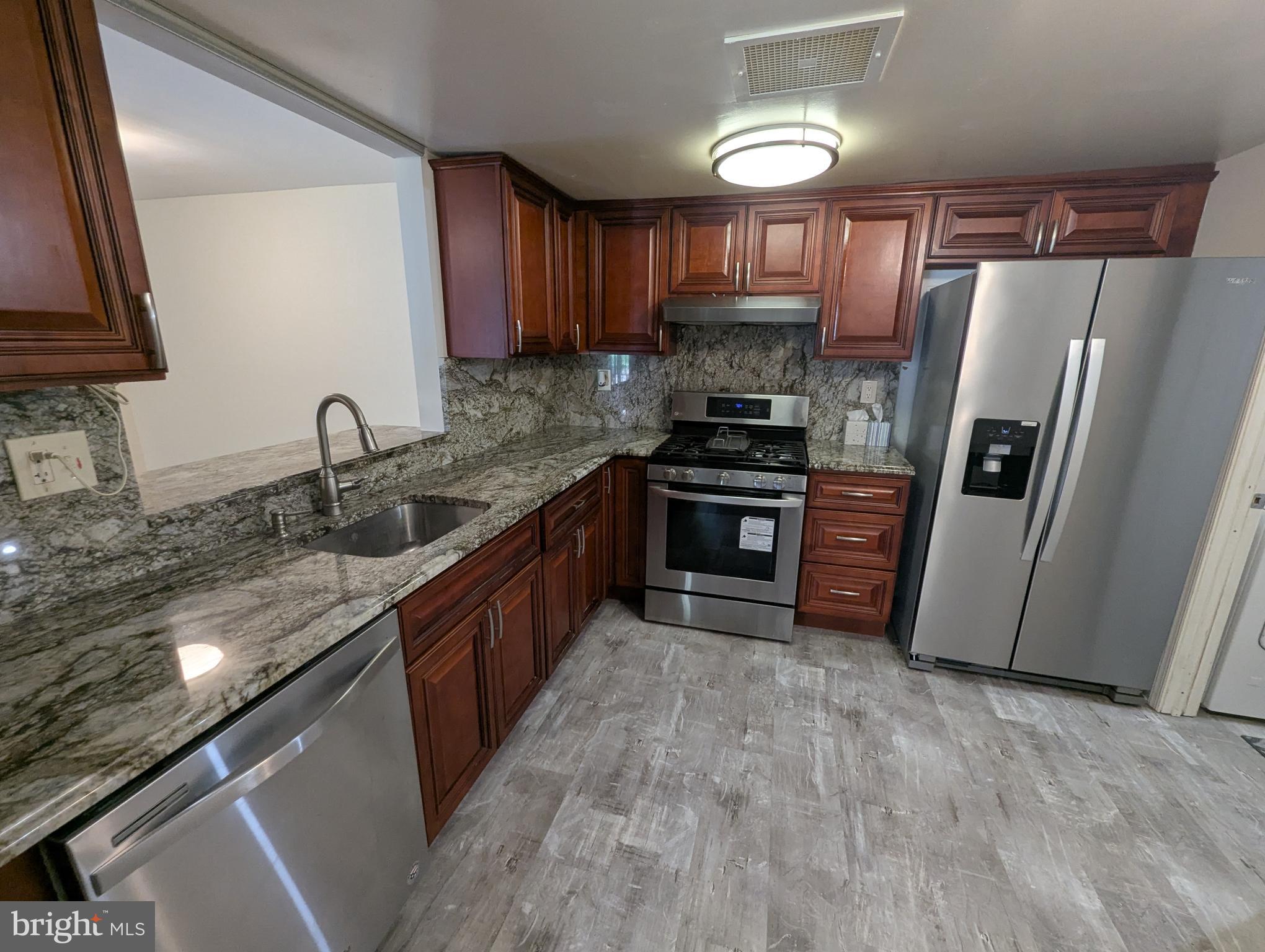 CHESTERBROOK/MNTVI - Residential Lease