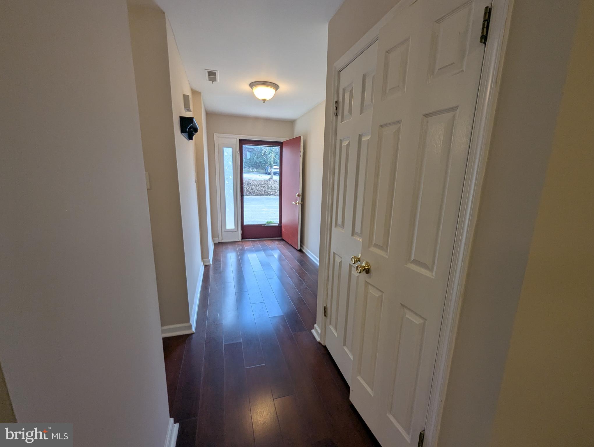 CHESTERBROOK/MNTVI - Residential Lease