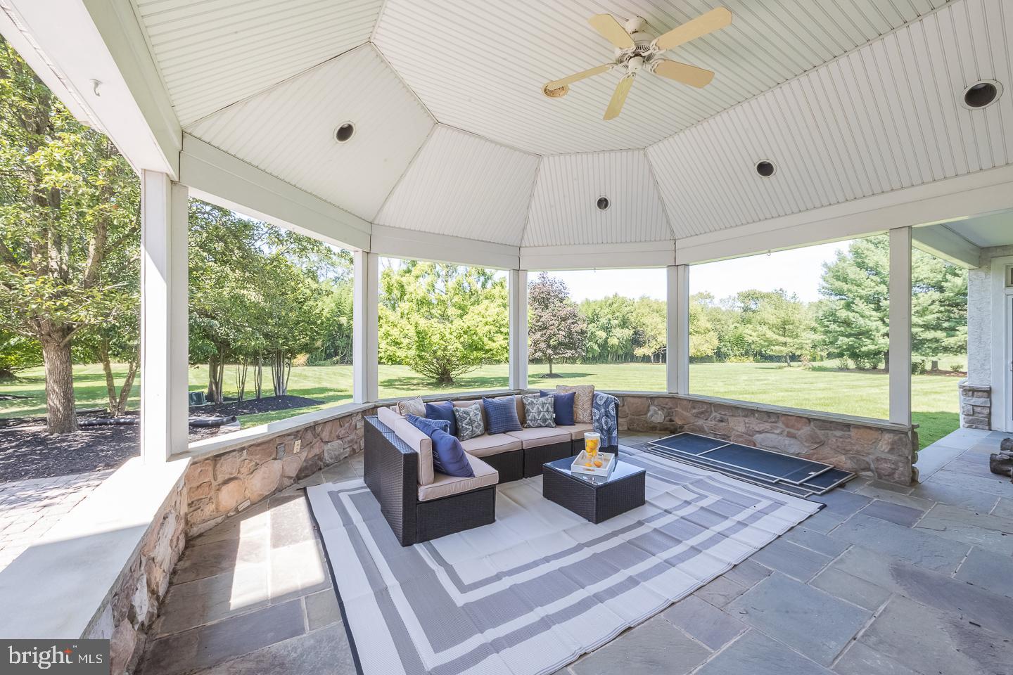 LITTLE CREEK - Residential