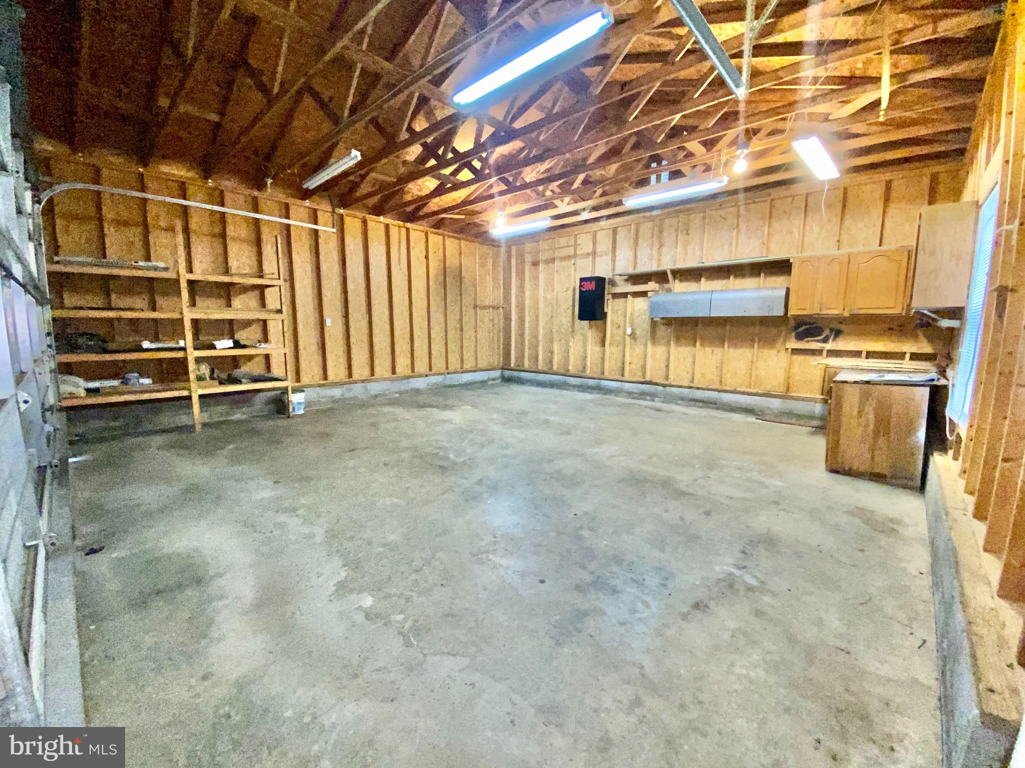 BIRCH MANOR - Residential