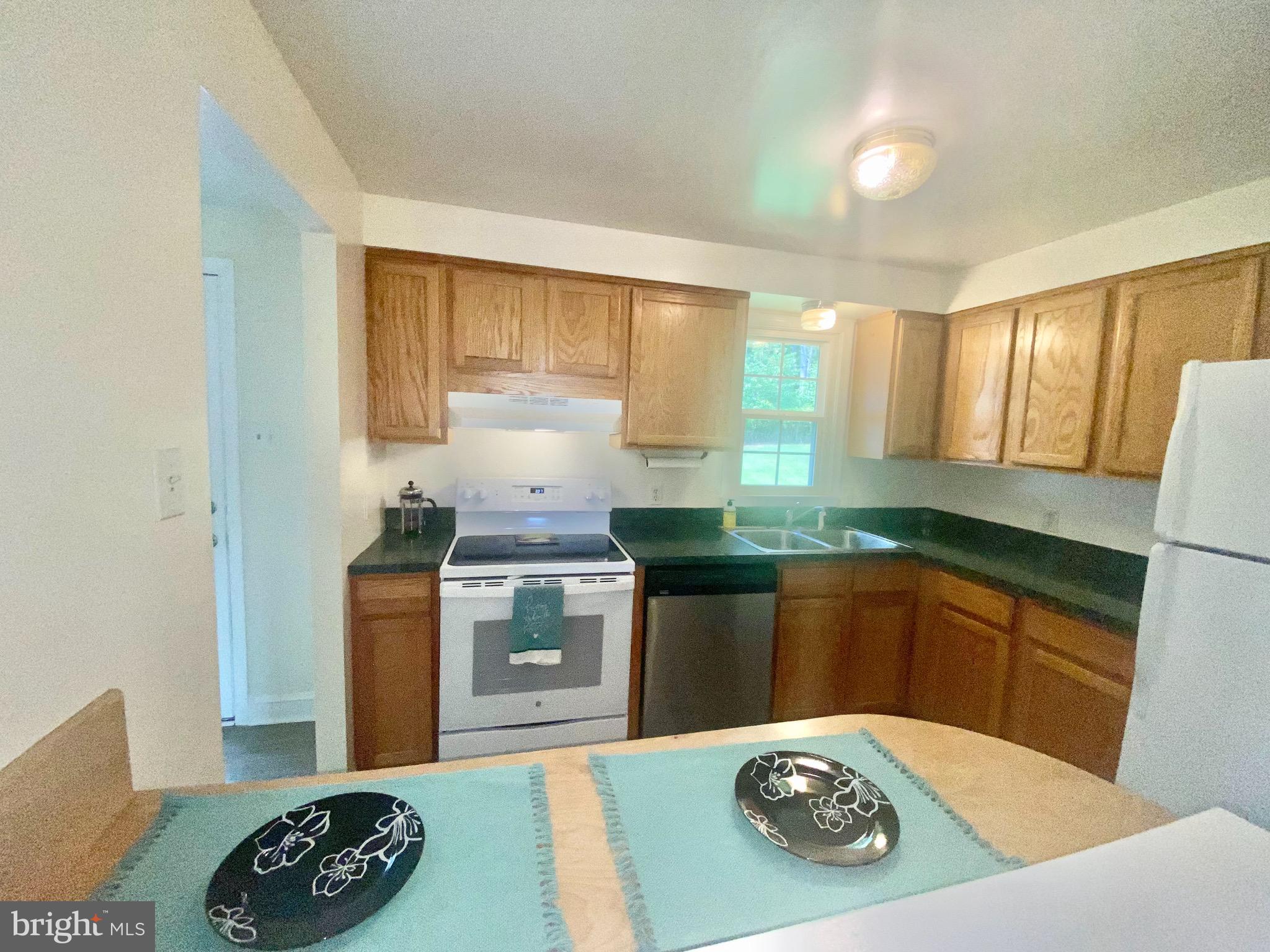 BIRCH MANOR - Residential